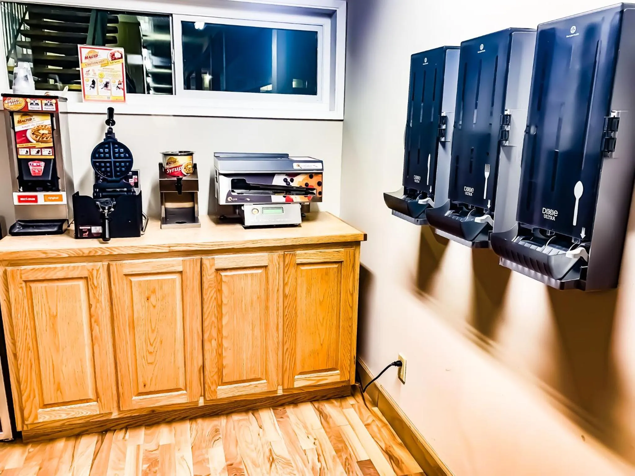 Breakfast in Econo Lodge Inn & Suites Winnemucca