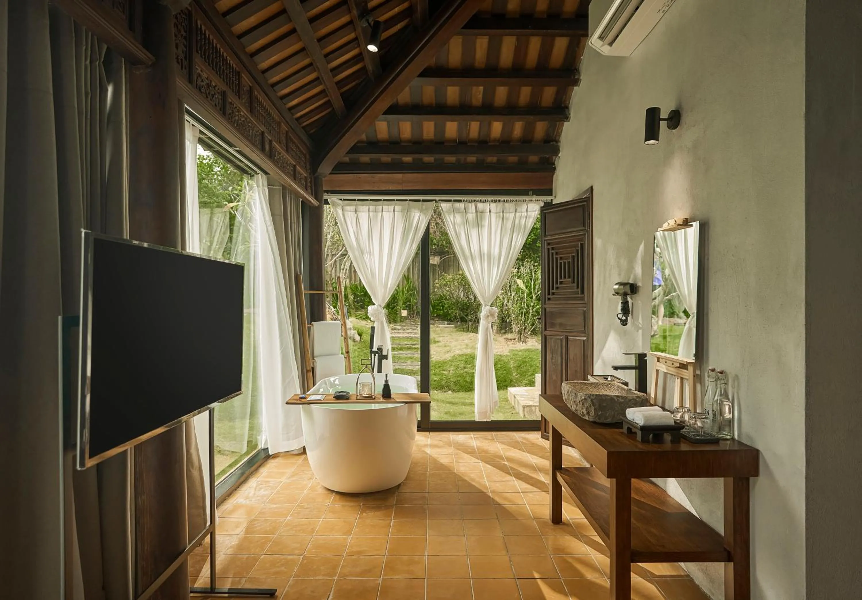 Bathroom in aNhill Boutique