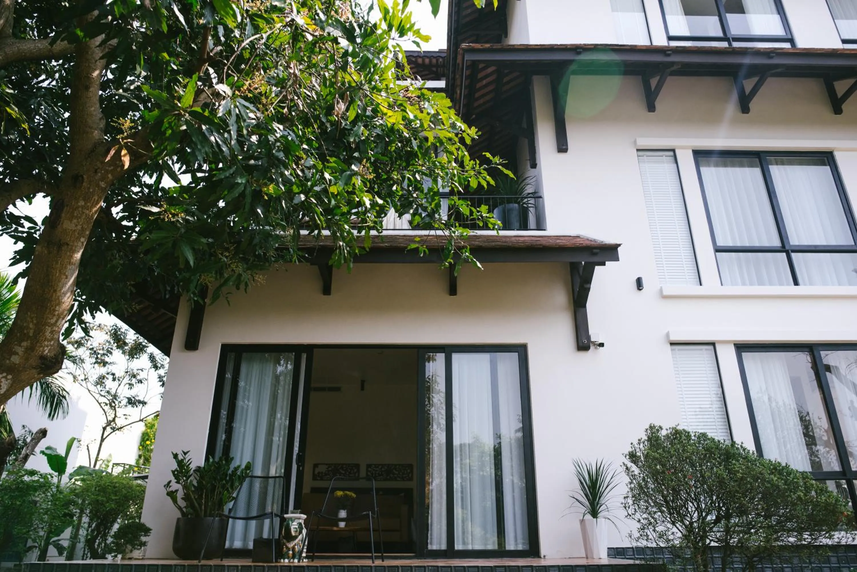 Property building in aNhill Boutique