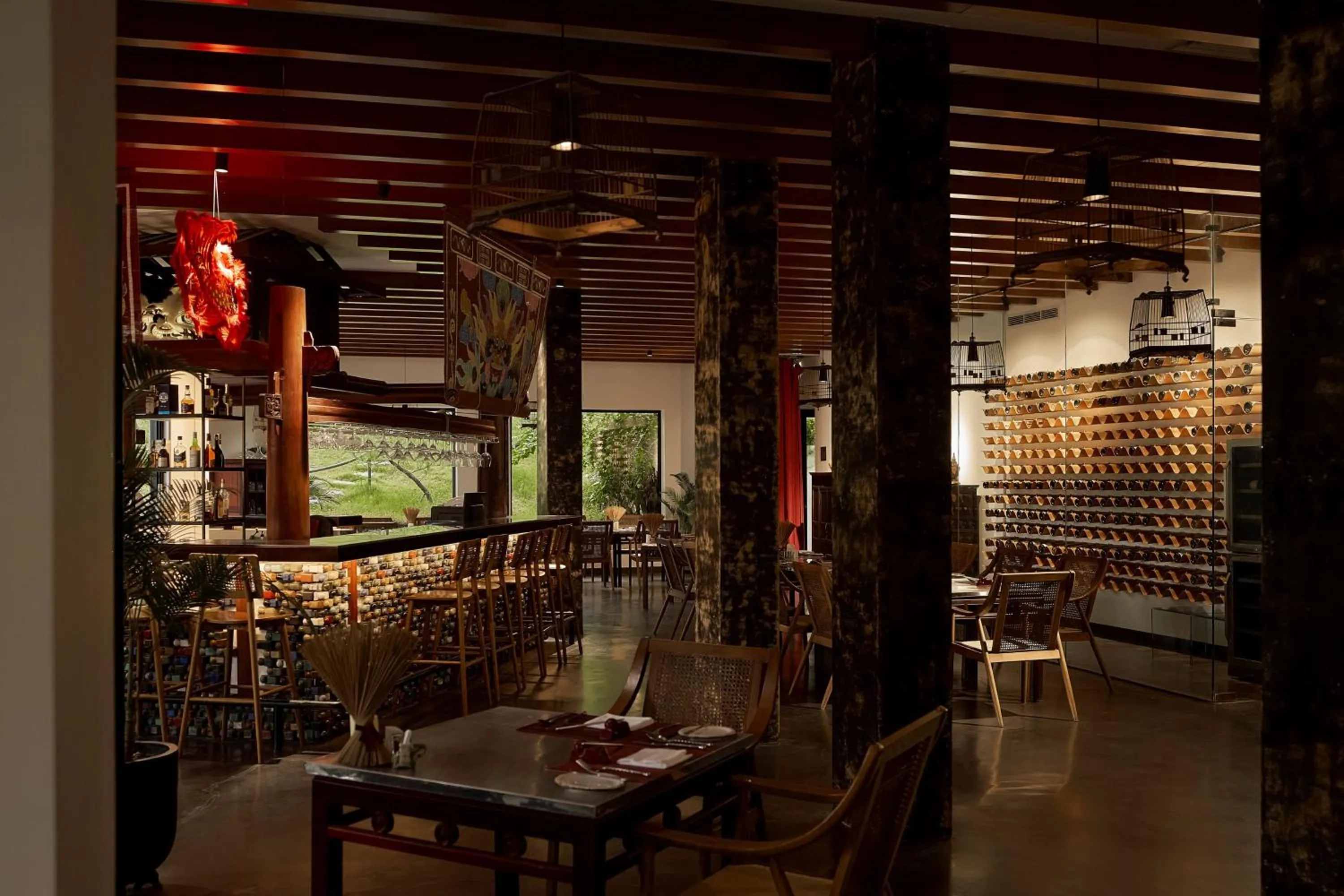 Restaurant/places to eat in aNhill Boutique