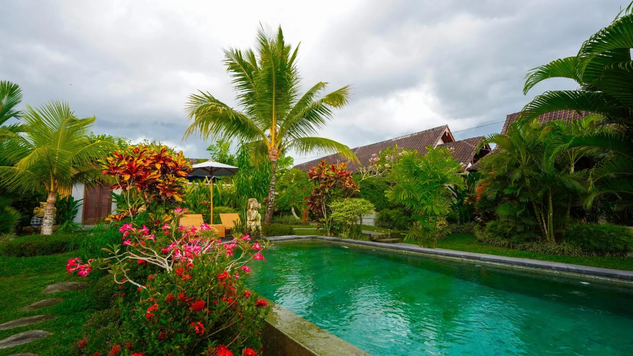 Garden view in Green Coconut Cottage