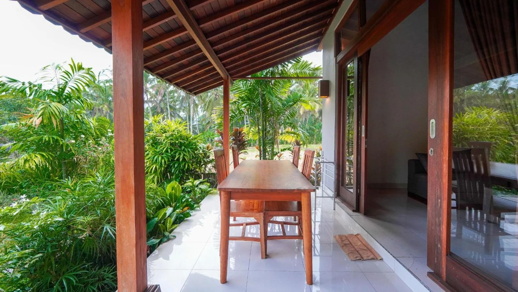 Patio in Green Coconut Cottage