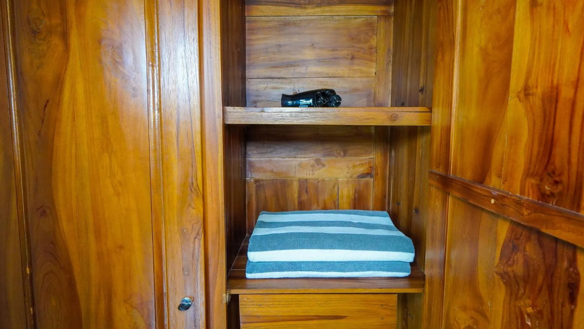 wardrobe in Green Coconut Cottage