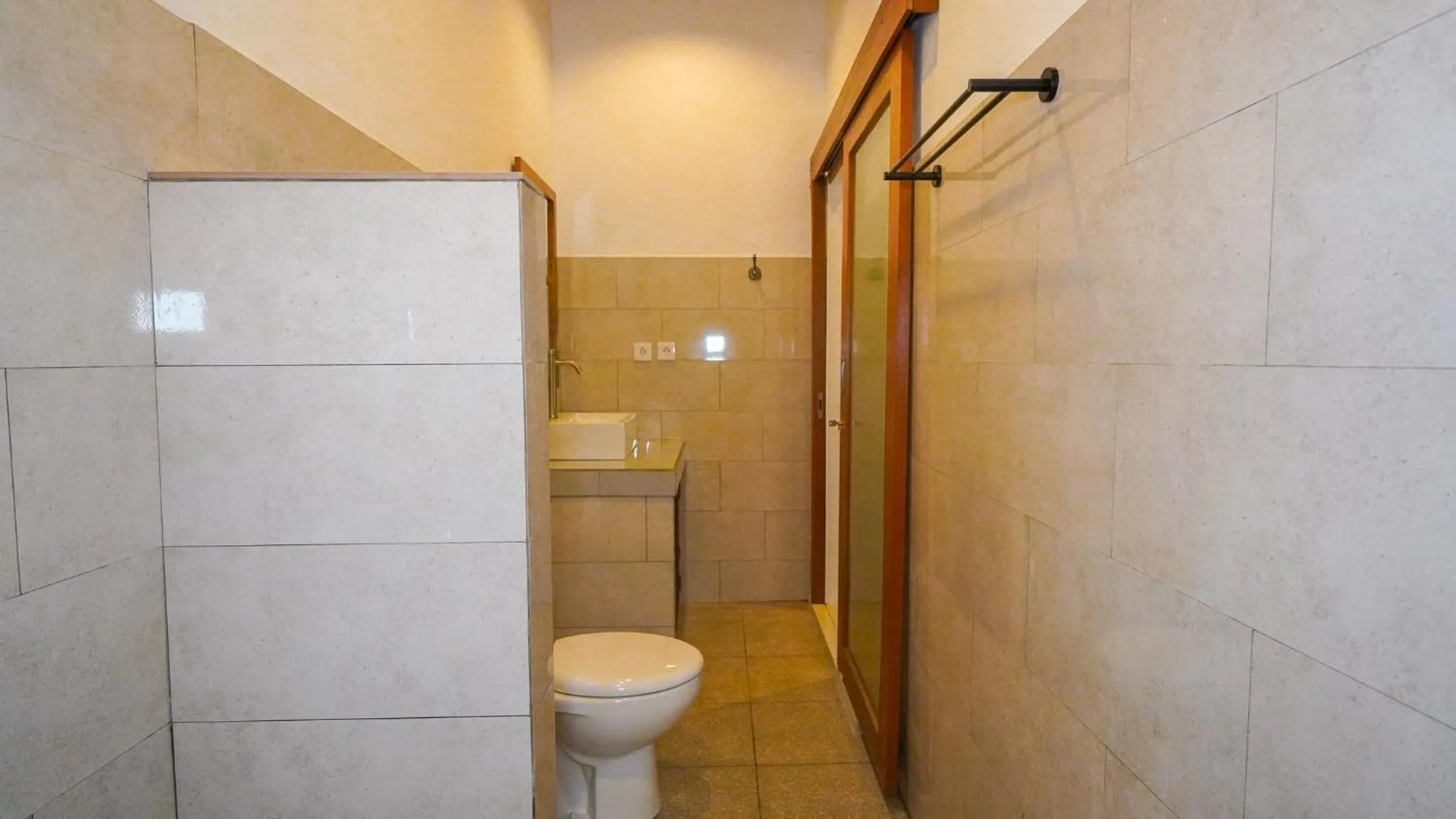 Shower in Green Coconut Cottage