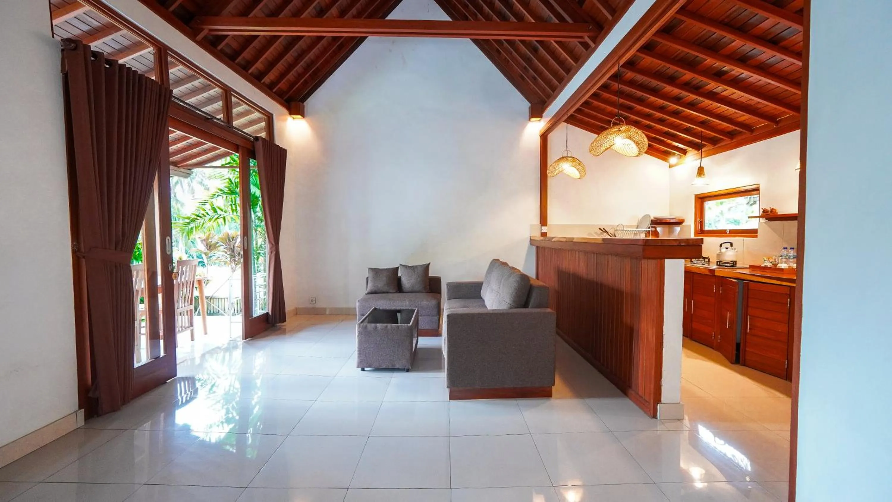 Green Coconut Cottage