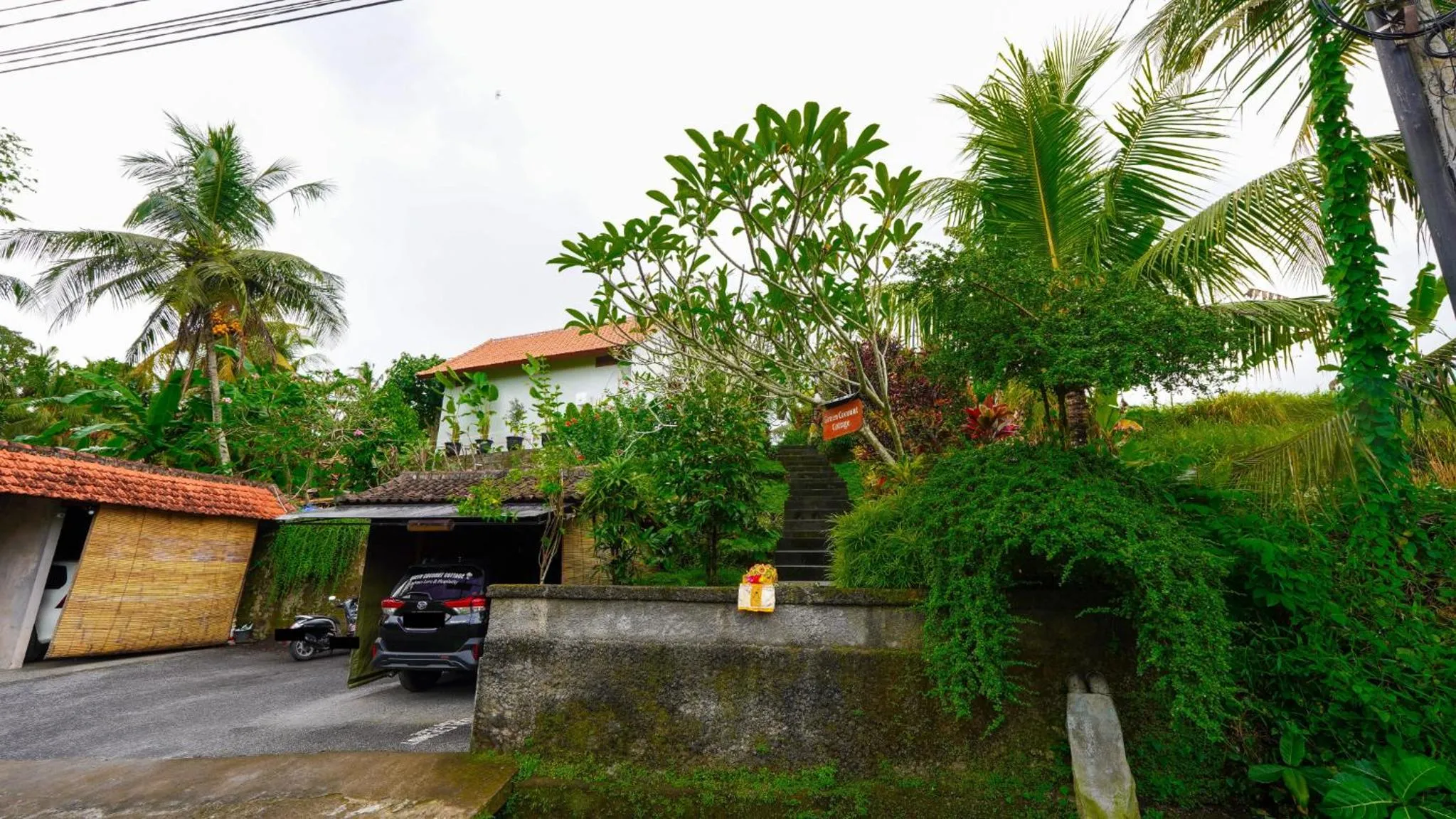 Property building in Green Coconut Cottage