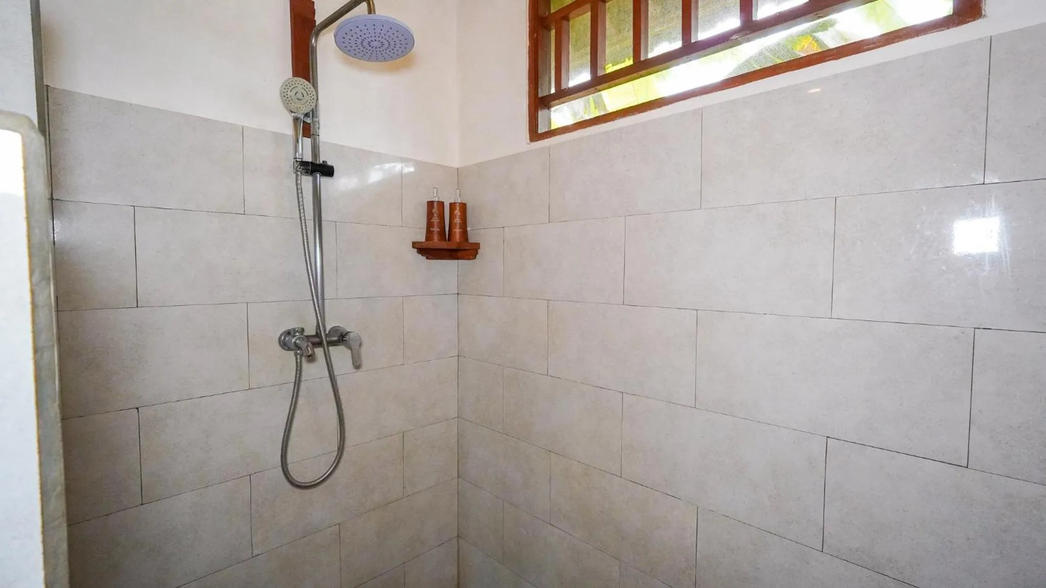 Shower in Green Coconut Cottage