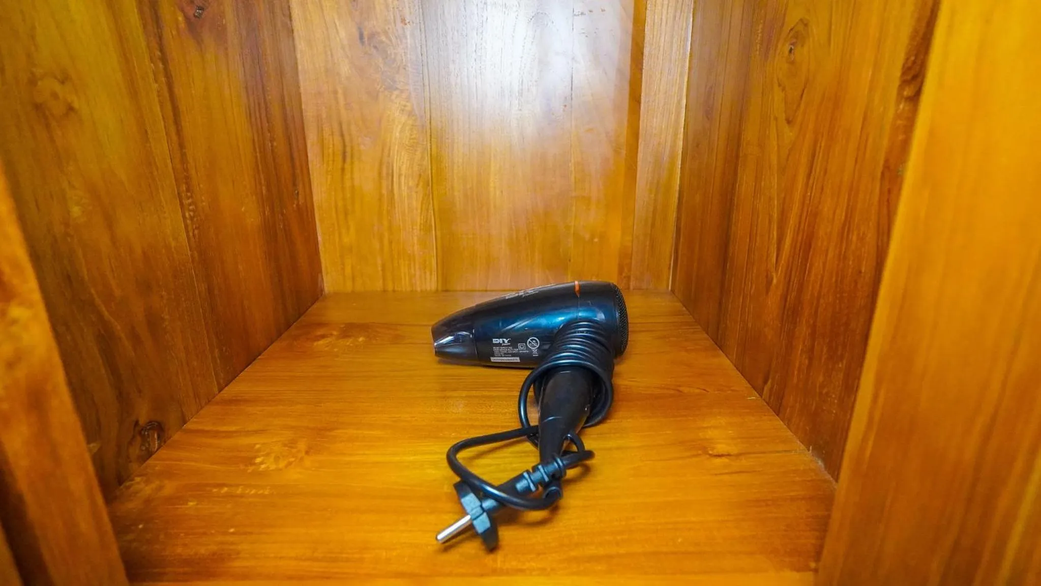 wardrobe in Green Coconut Cottage