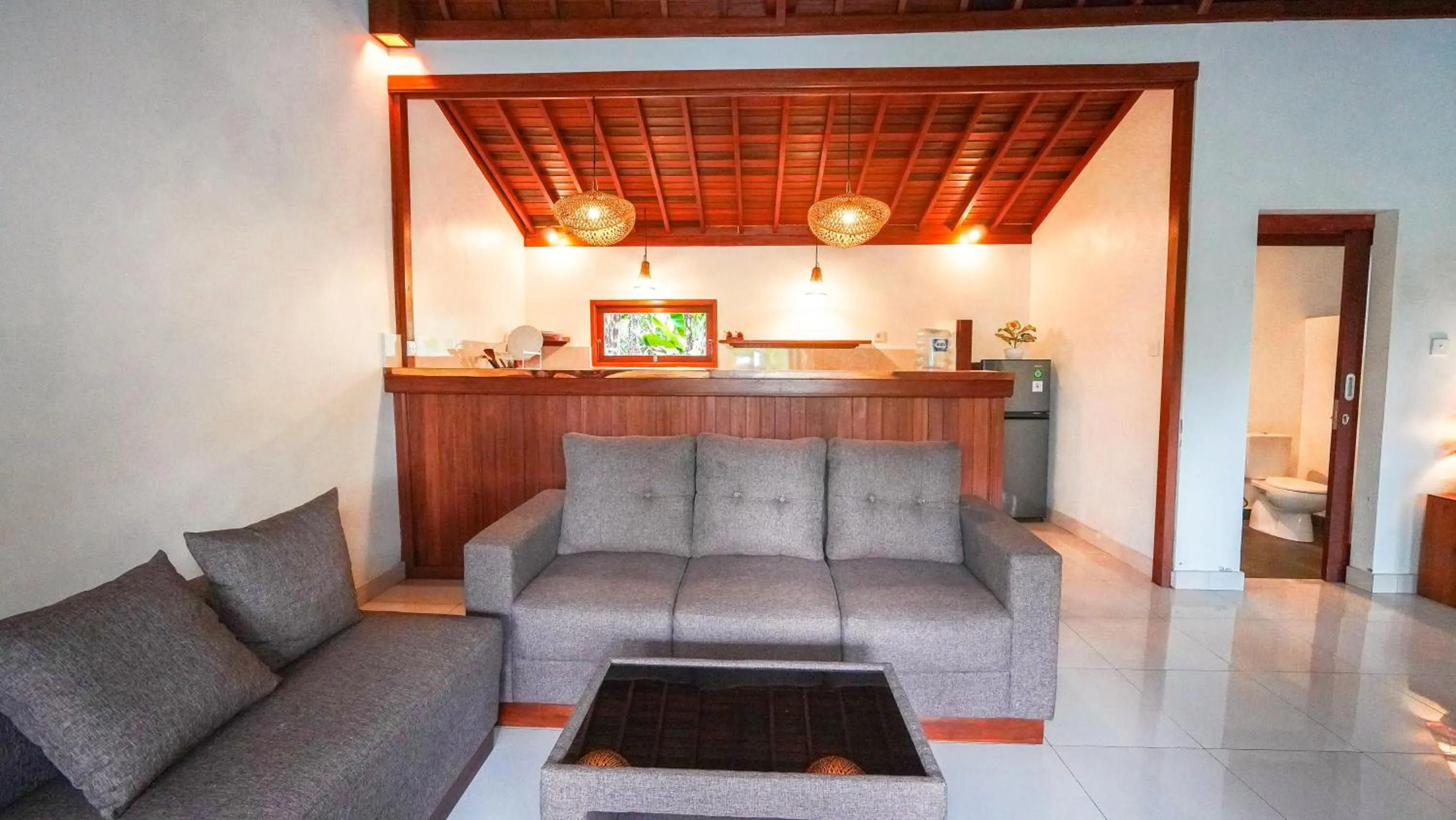 Green Coconut Cottage