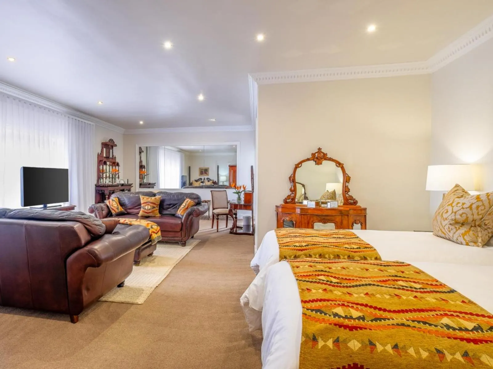 Bedroom, Bed in Grand Lux Boutique Manor