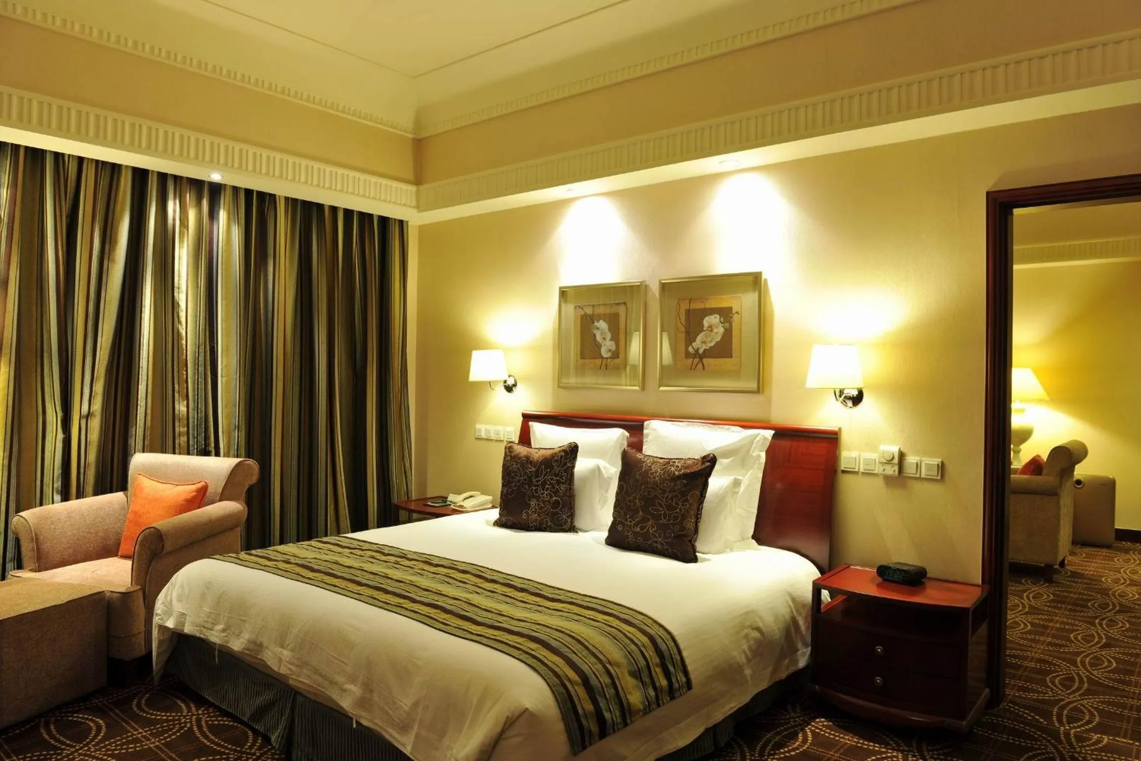 Bedroom in Hengshan Picardie Hotel