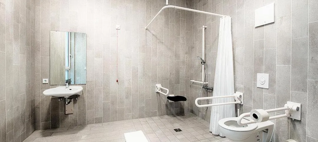 Bathroom in B&B Hotel Rostock City-West