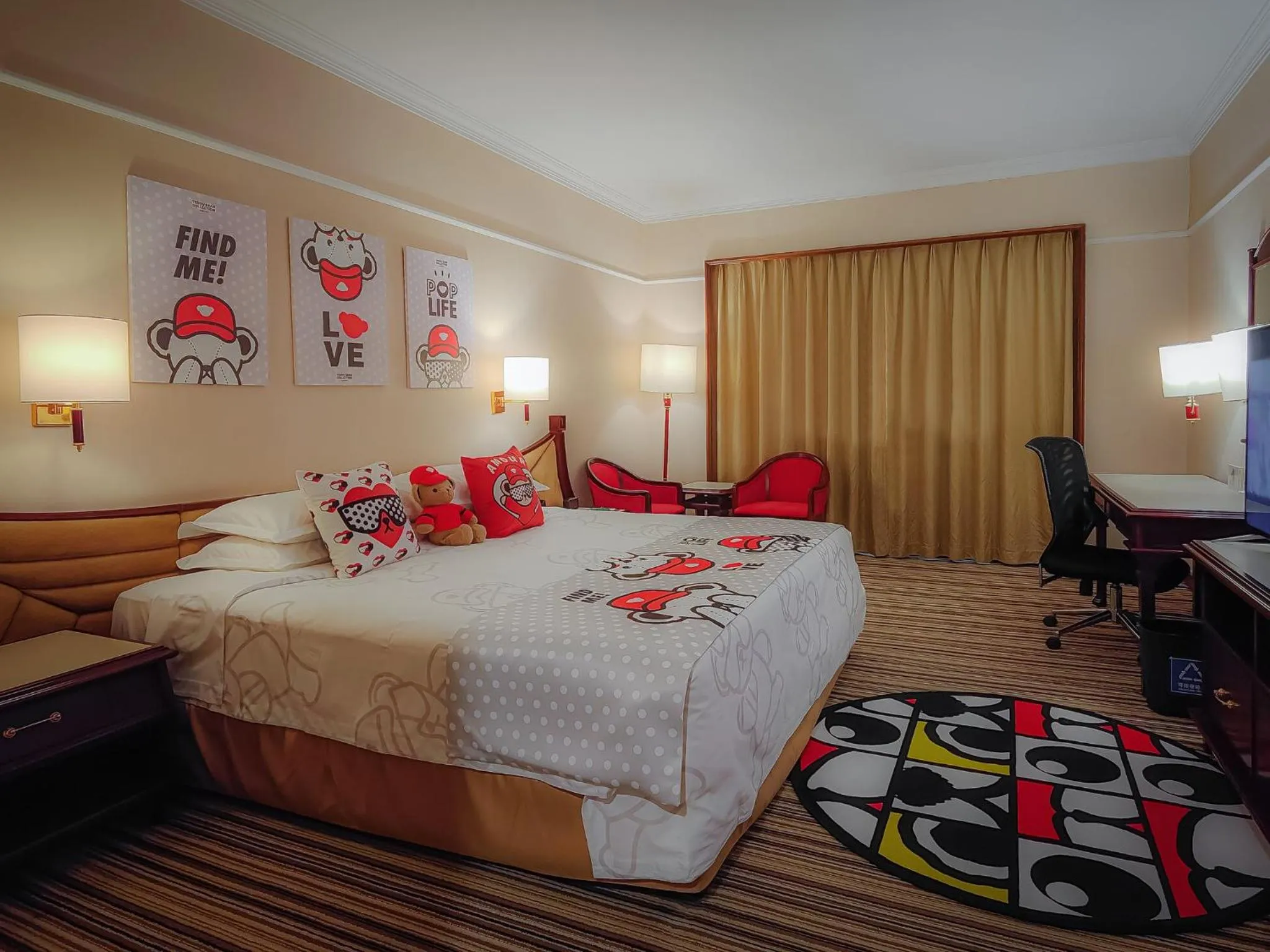 Photo of the whole room, Bed in Metropark Lido Hotel Beijing