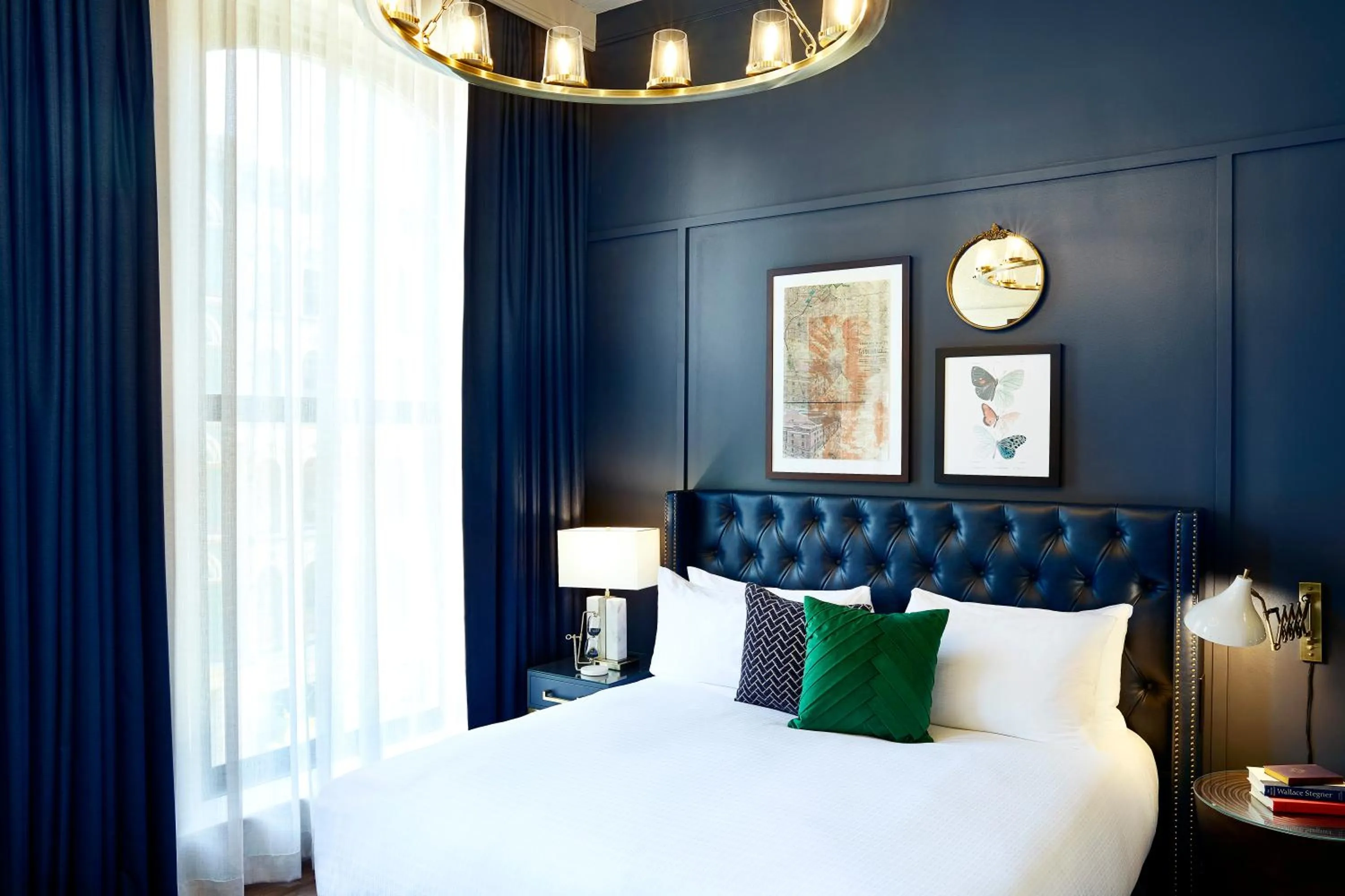 Bedroom, Bed in The Grady Hotel