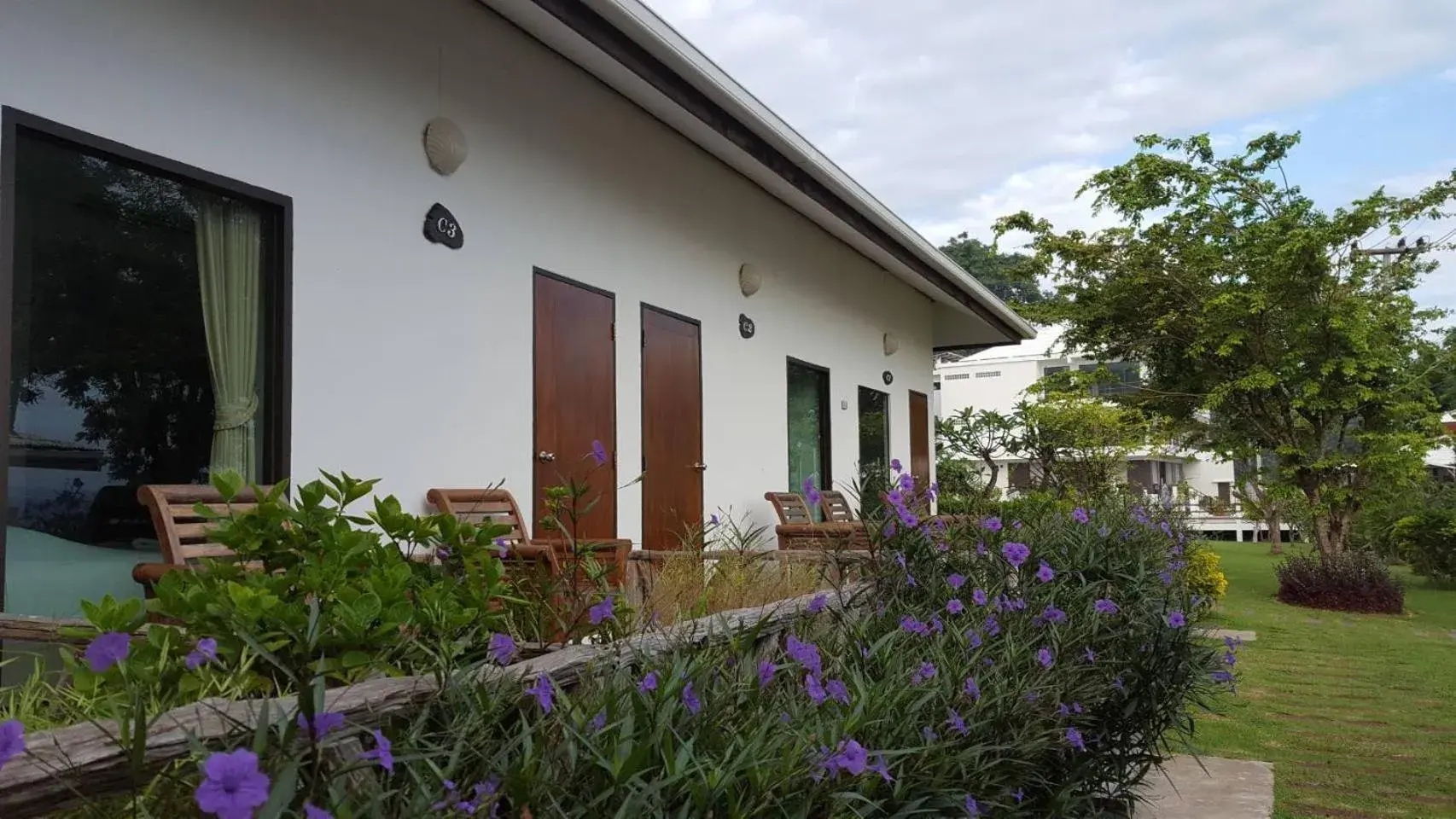 Standard Double Room in Samed Cliff Resort Standard Double Room in Samed Cliff Resort