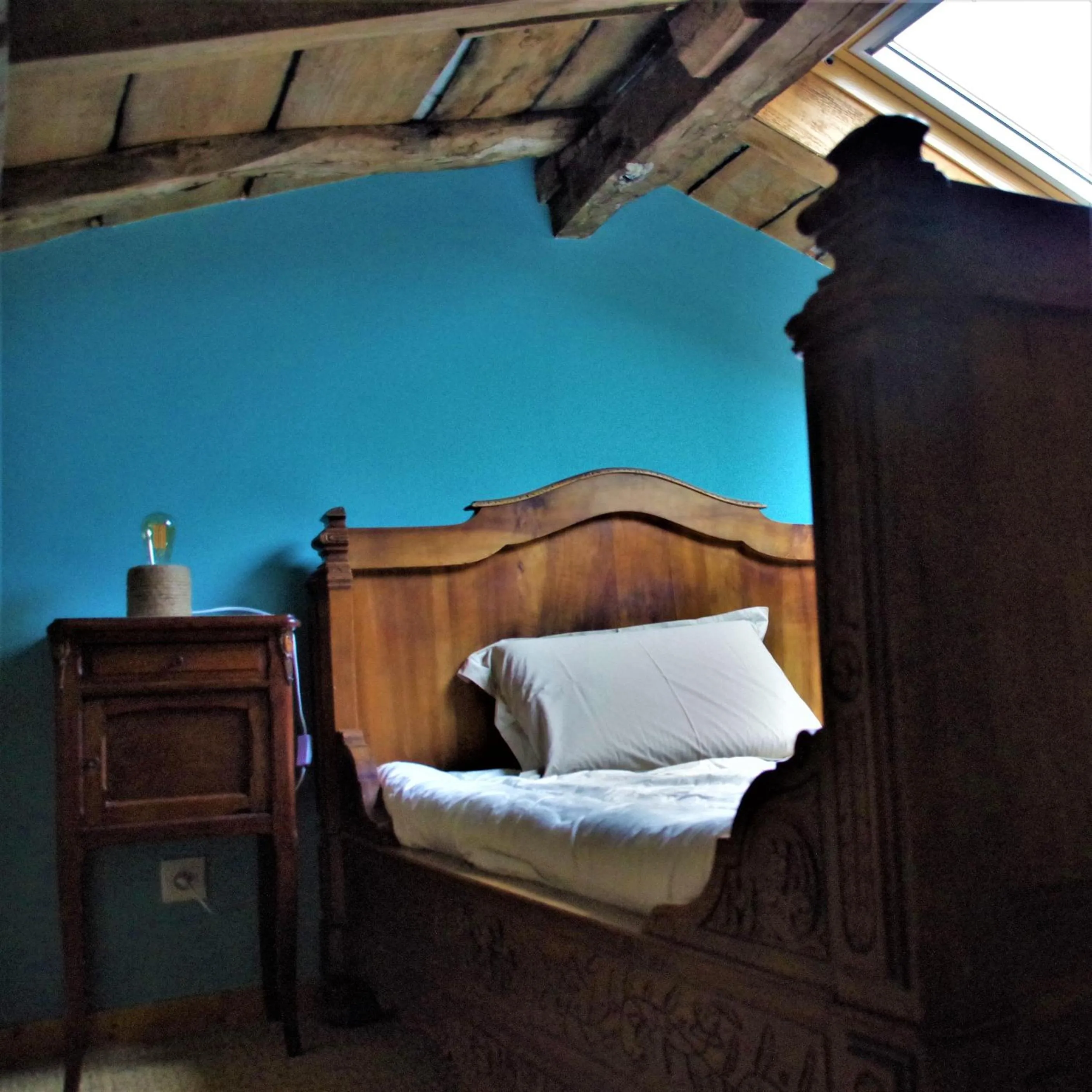 Bedroom, Bed in Le vieux pont