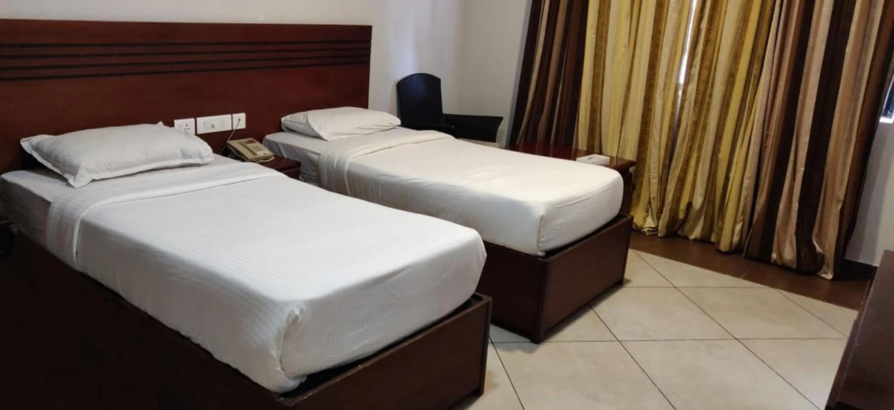 Bed in Hotel All Season