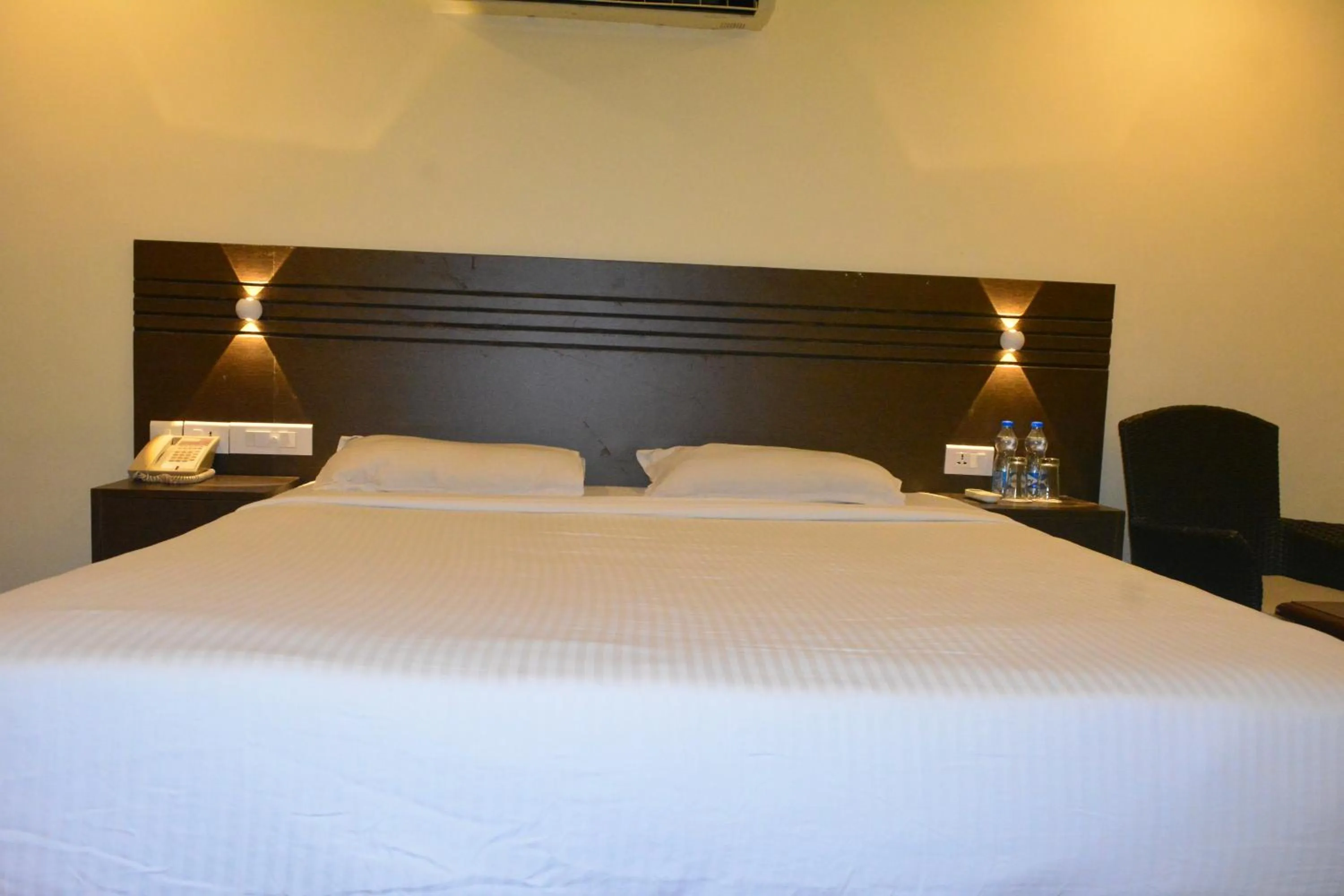 Bed in Hotel All Season