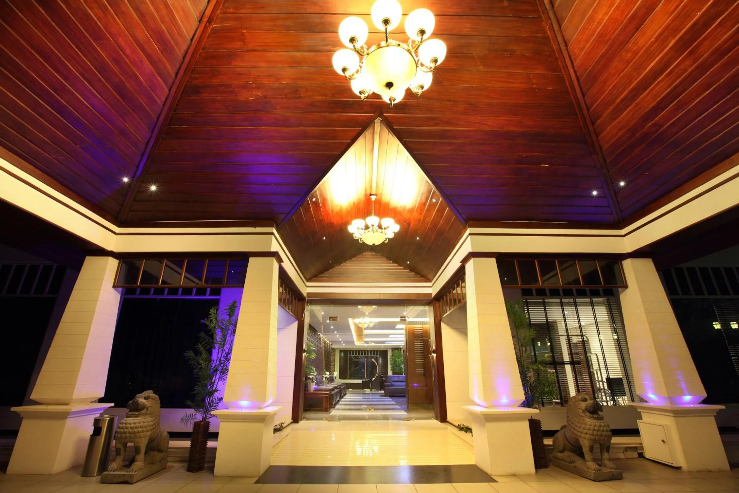 Facade/entrance in Hotel All Season