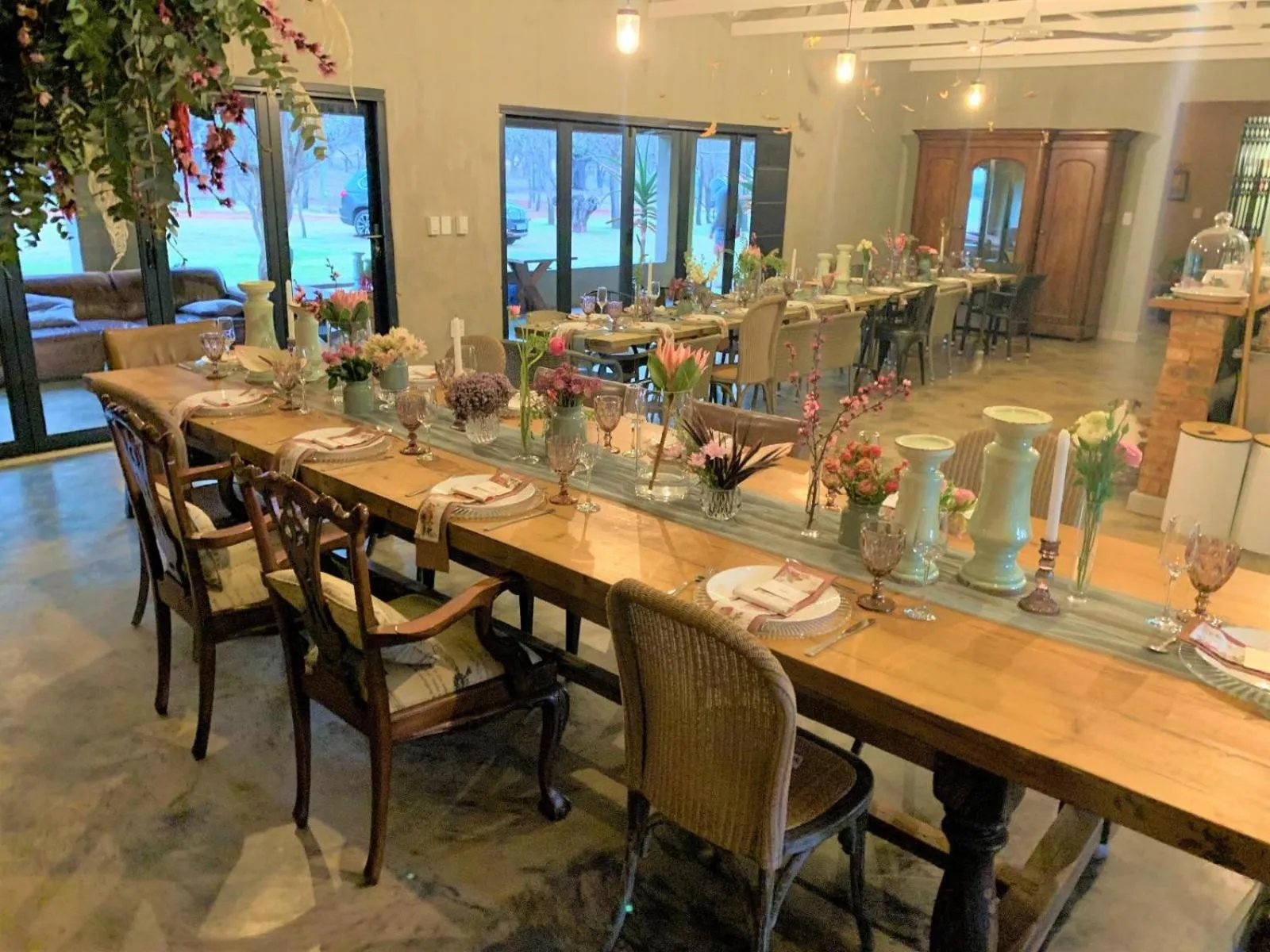 Dining area in Tula Baba Game Lodge