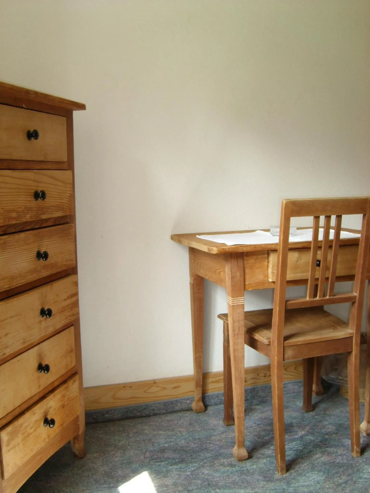 Seating area in Hotel Danis