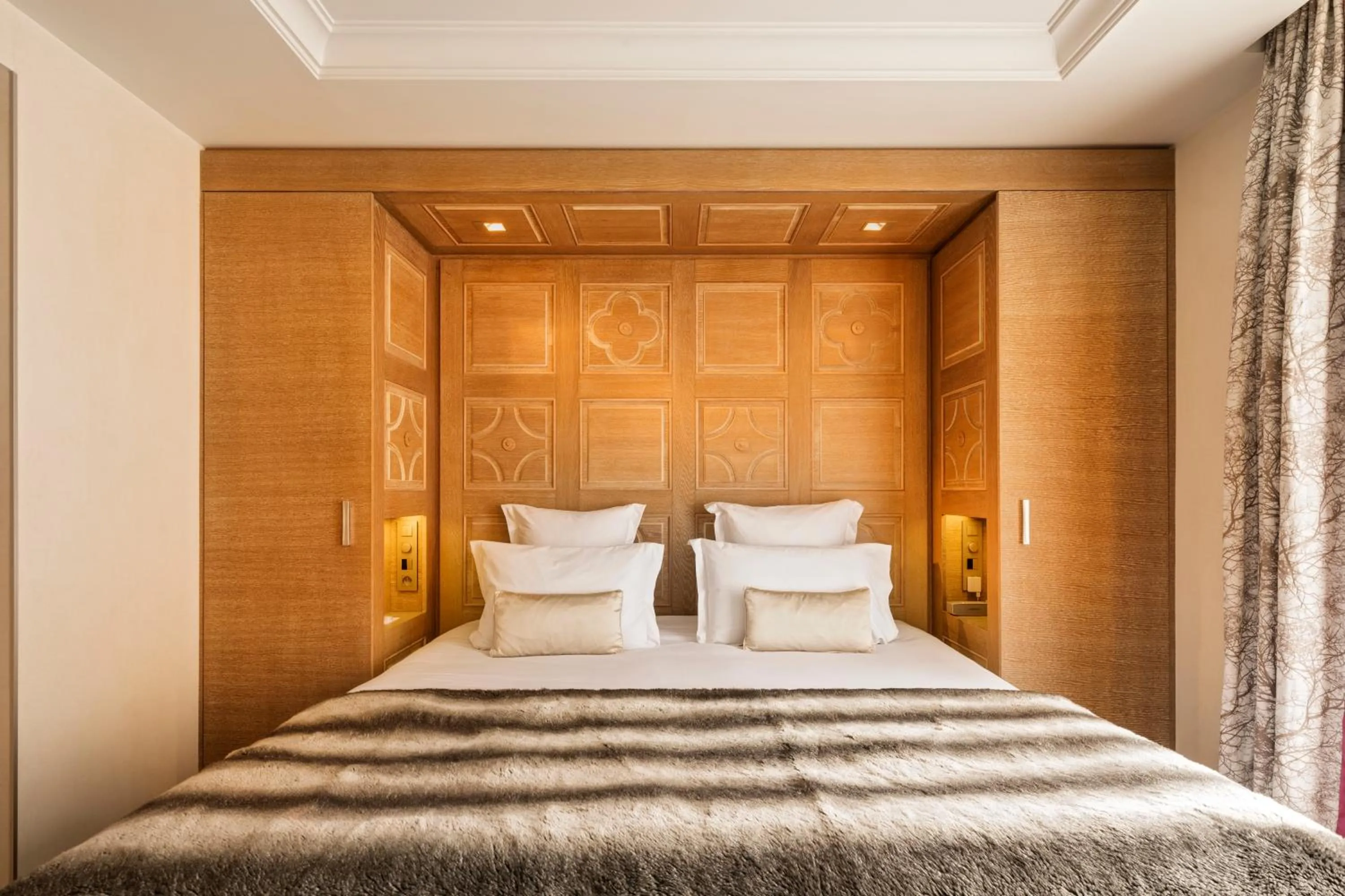 Bed in Hôtel Mont-Blanc Chamonix