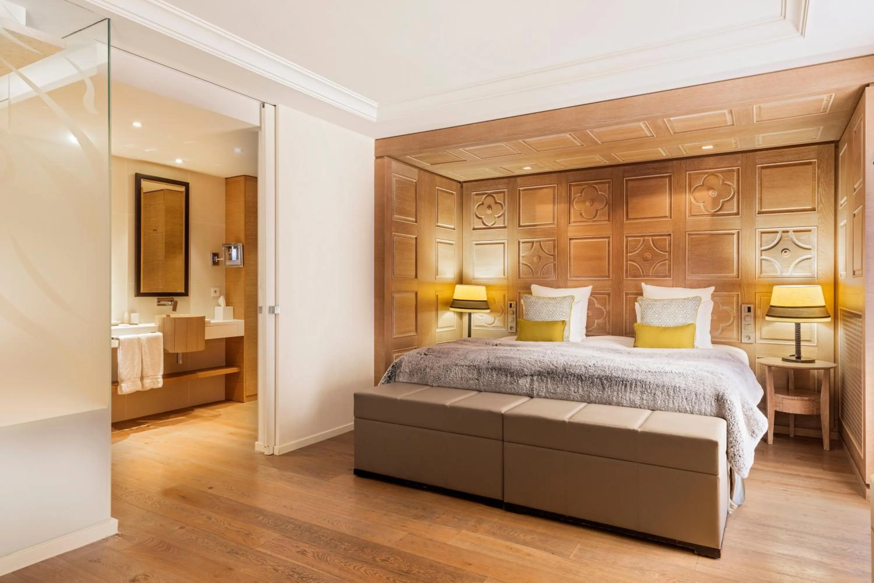 Bed in Hôtel Mont-Blanc Chamonix