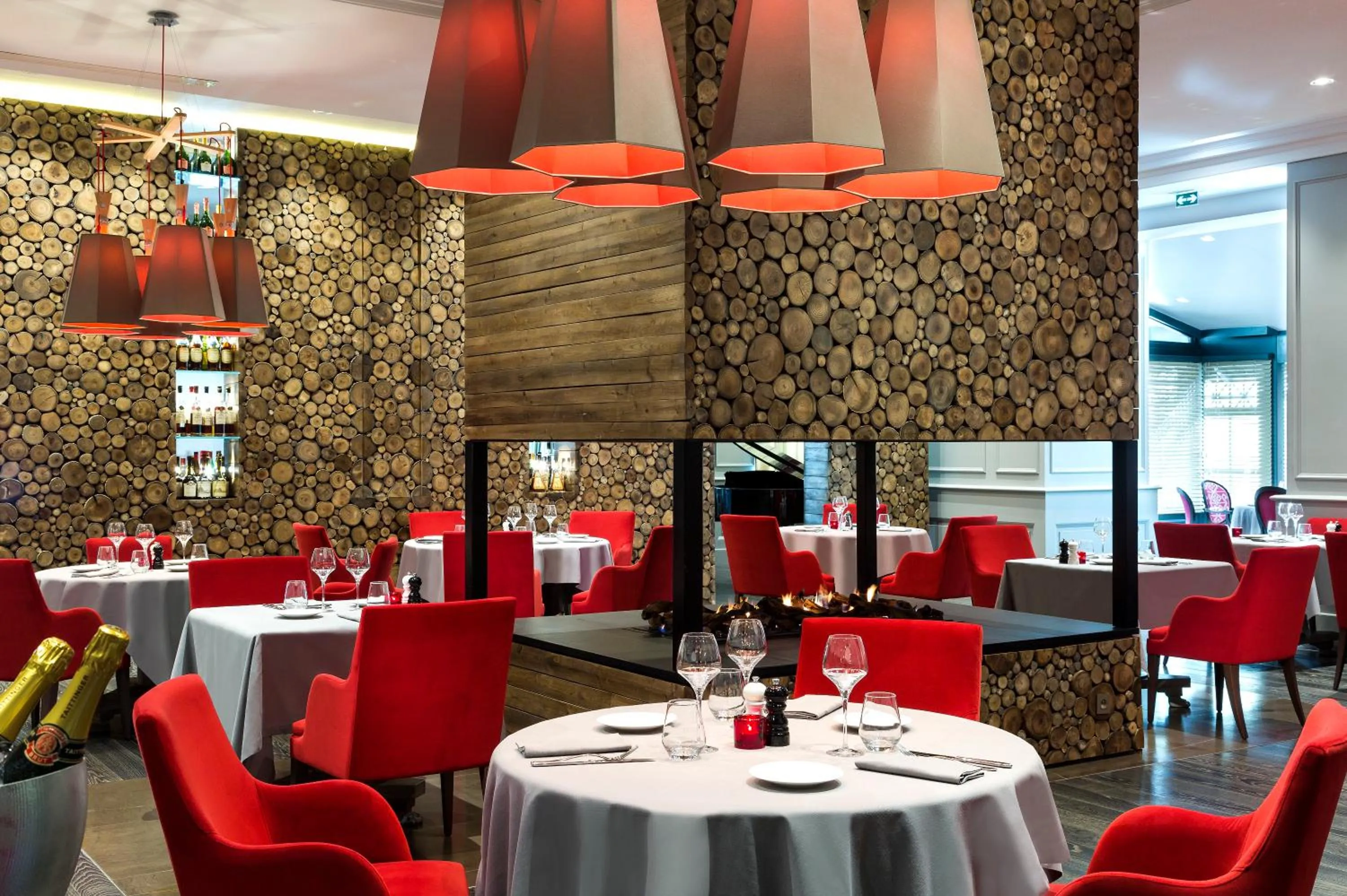 Restaurant/places to eat in Hôtel Mont-Blanc Chamonix