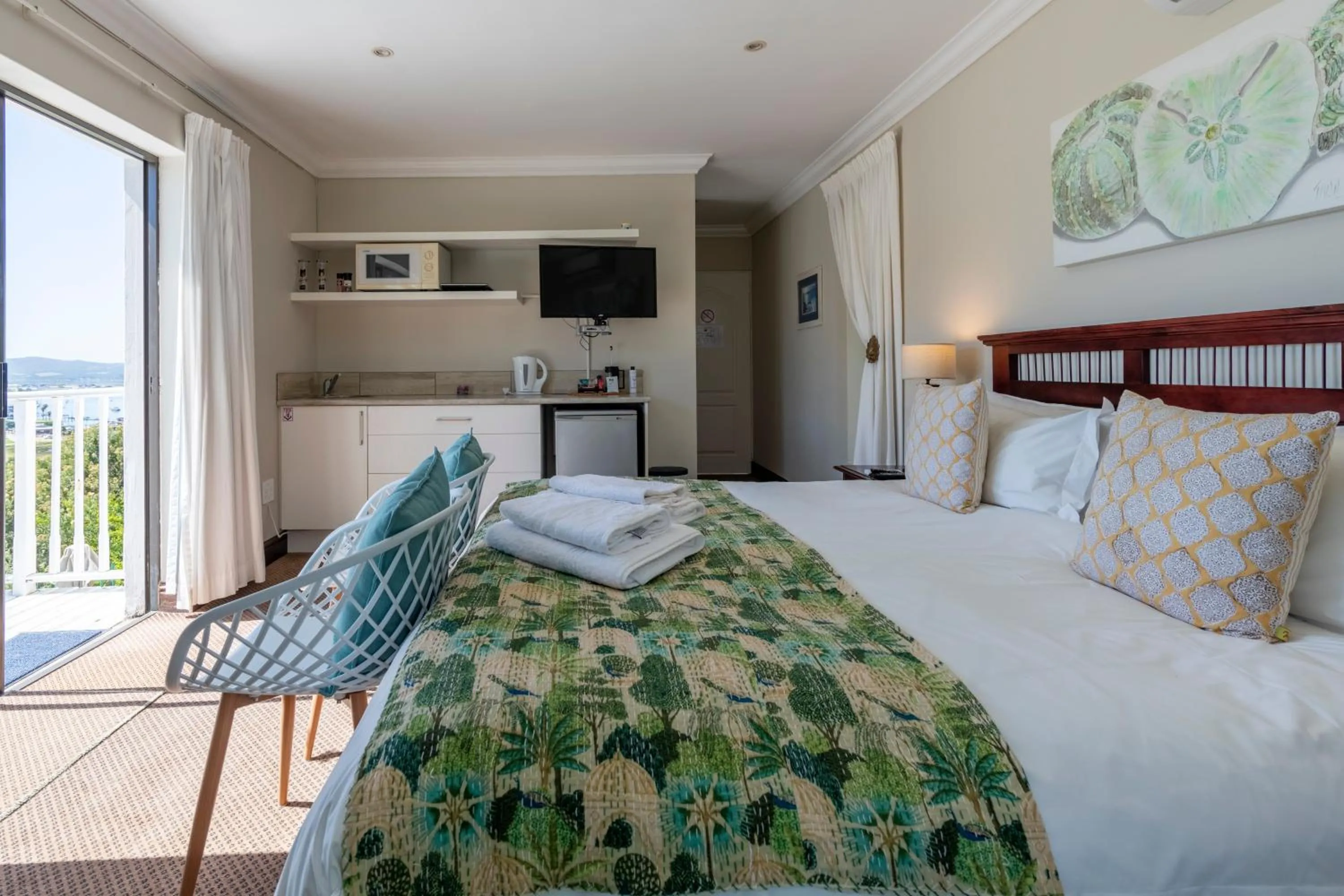 TV and multimedia, Bed in 6 On Protea