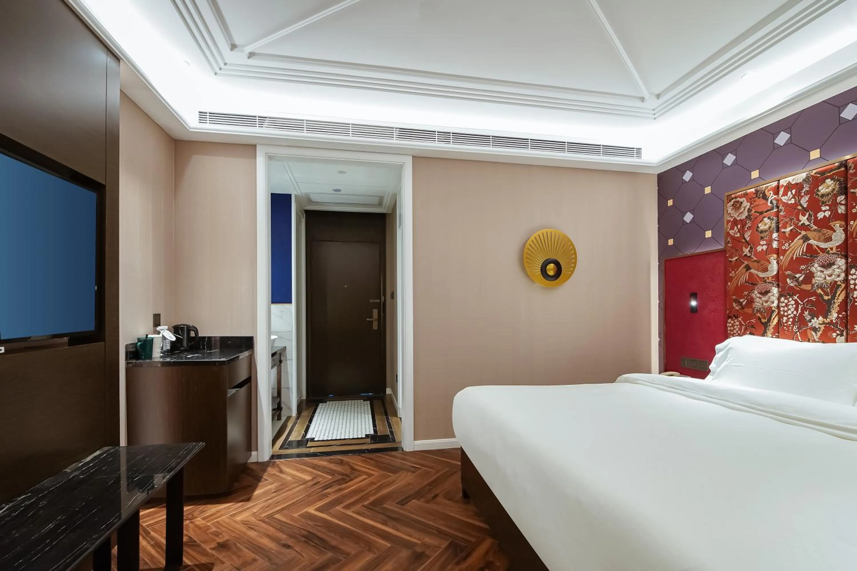 Photo of the whole room in Jinjiang Metropolo Hotel (Nanjing South Railway Station Software Avenue Metro Station)