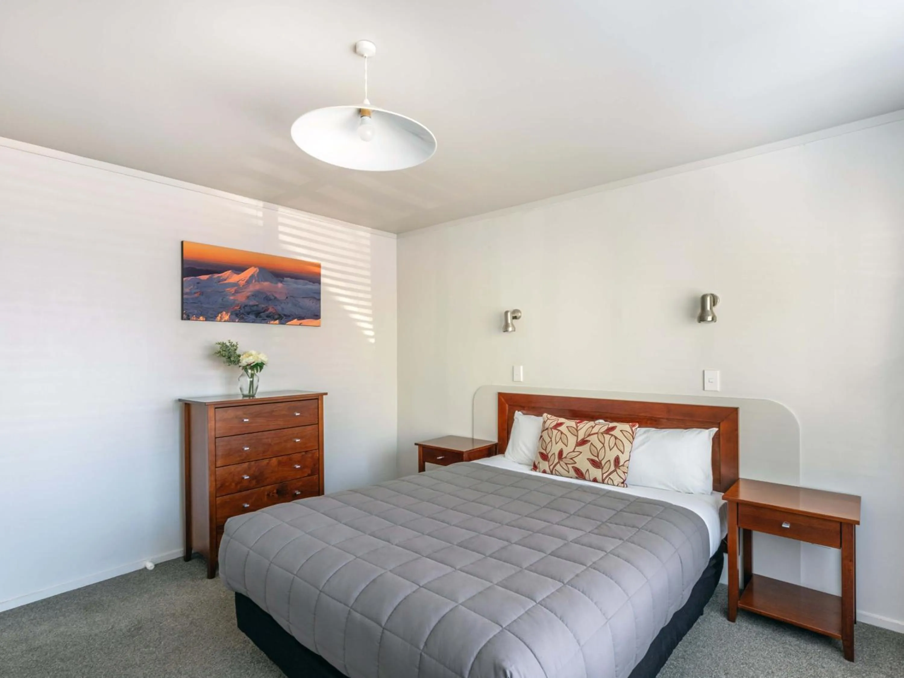 Bed in Turangi Leisure Lodge