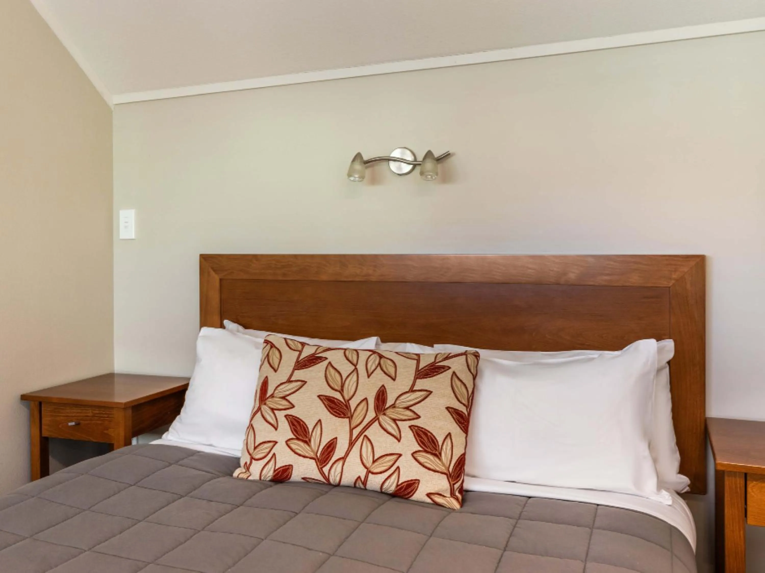 Bed in Turangi Leisure Lodge
