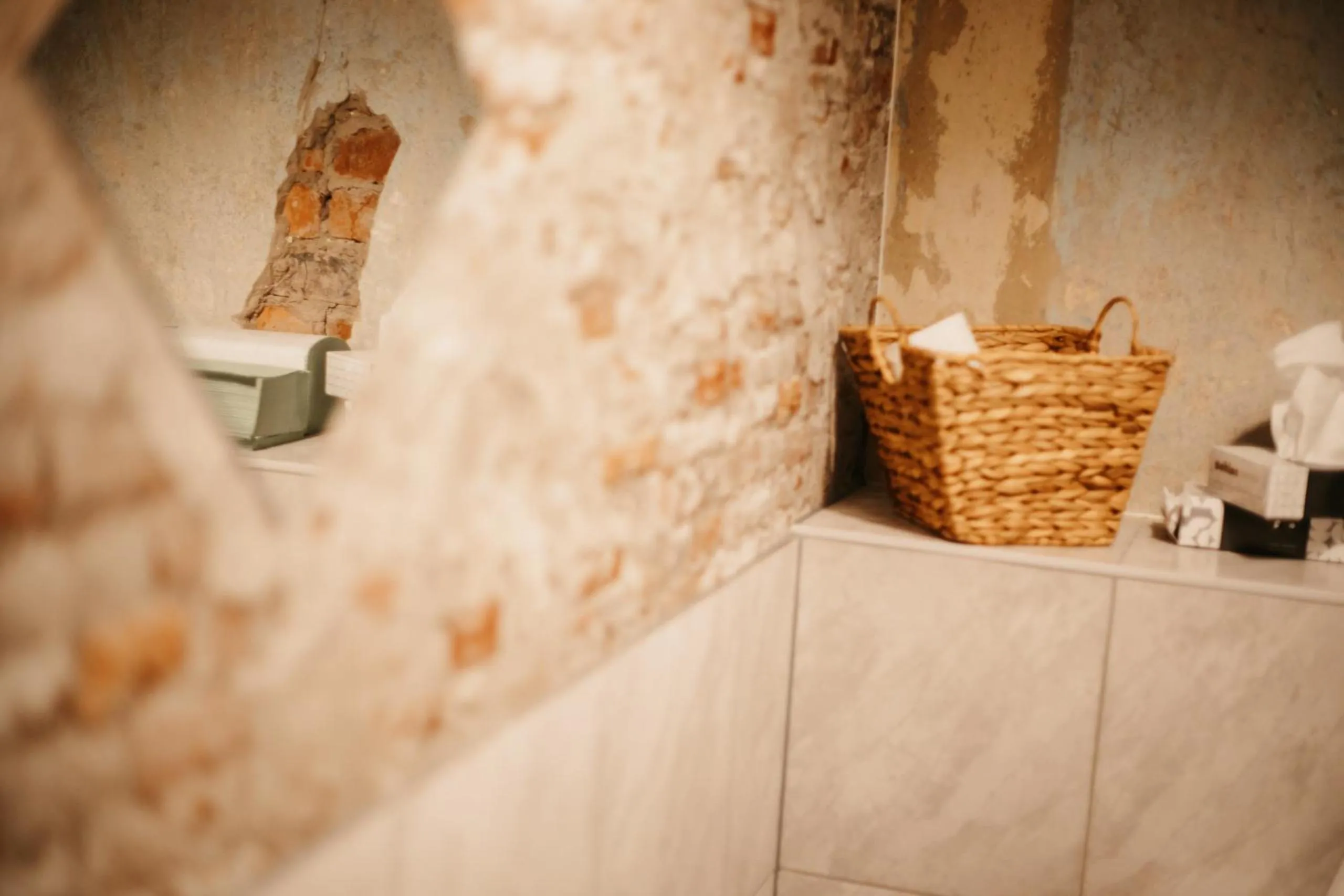 Toilet in Hotel Zur Burg Sternberg