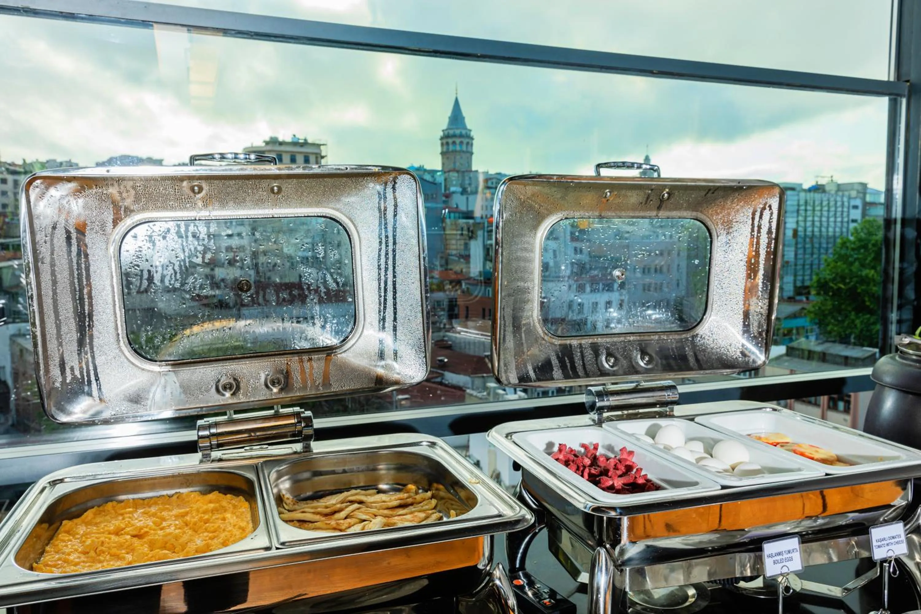 Restaurant/places to eat in The Halich Hotel Istanbul Karakoy - Special Category