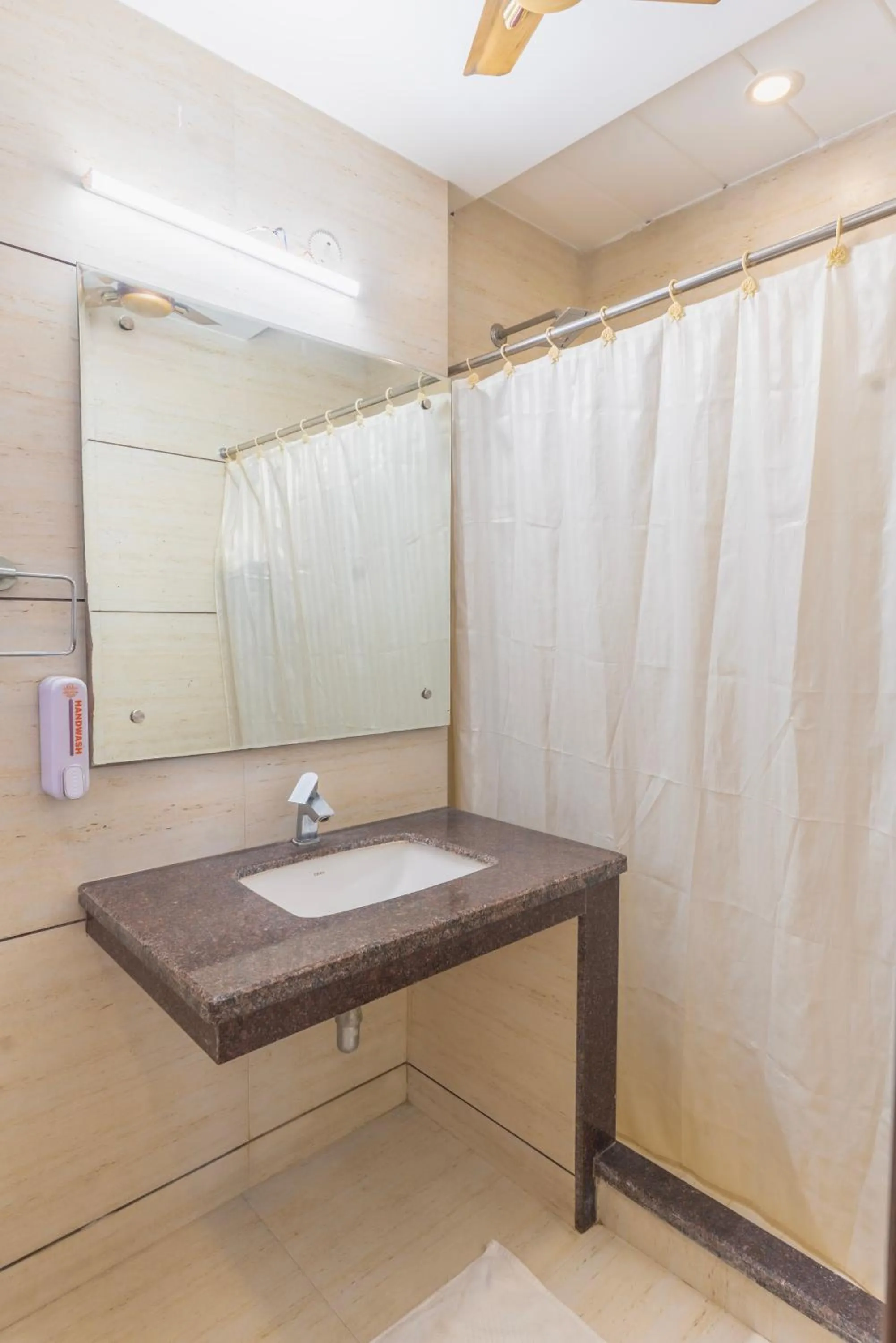 Bathroom in Hotel Amritsar International 2 min walk from Amritsar Bus Stand