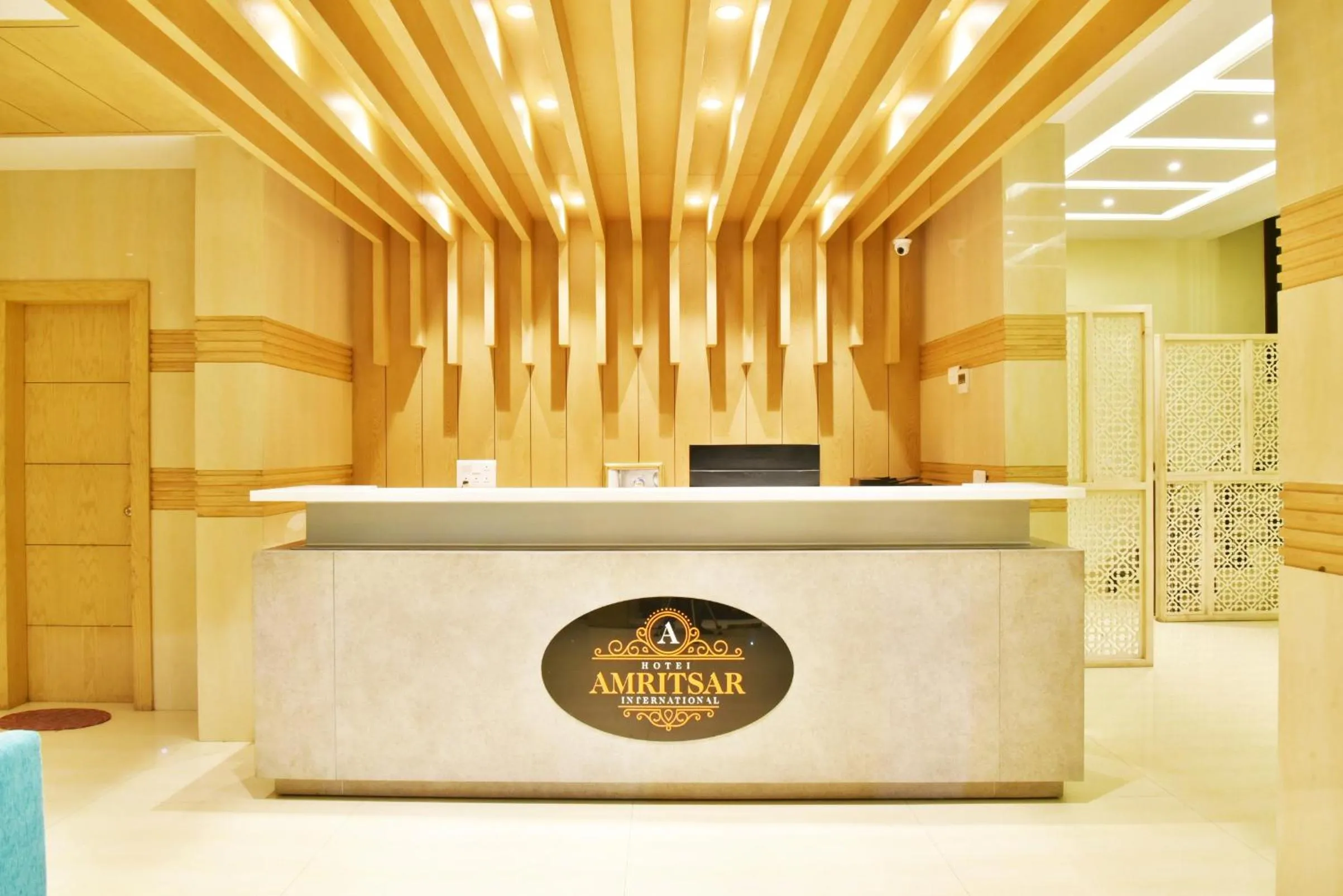 Lobby or reception in Hotel Amritsar International 2 min walk from Amritsar Bus Stand