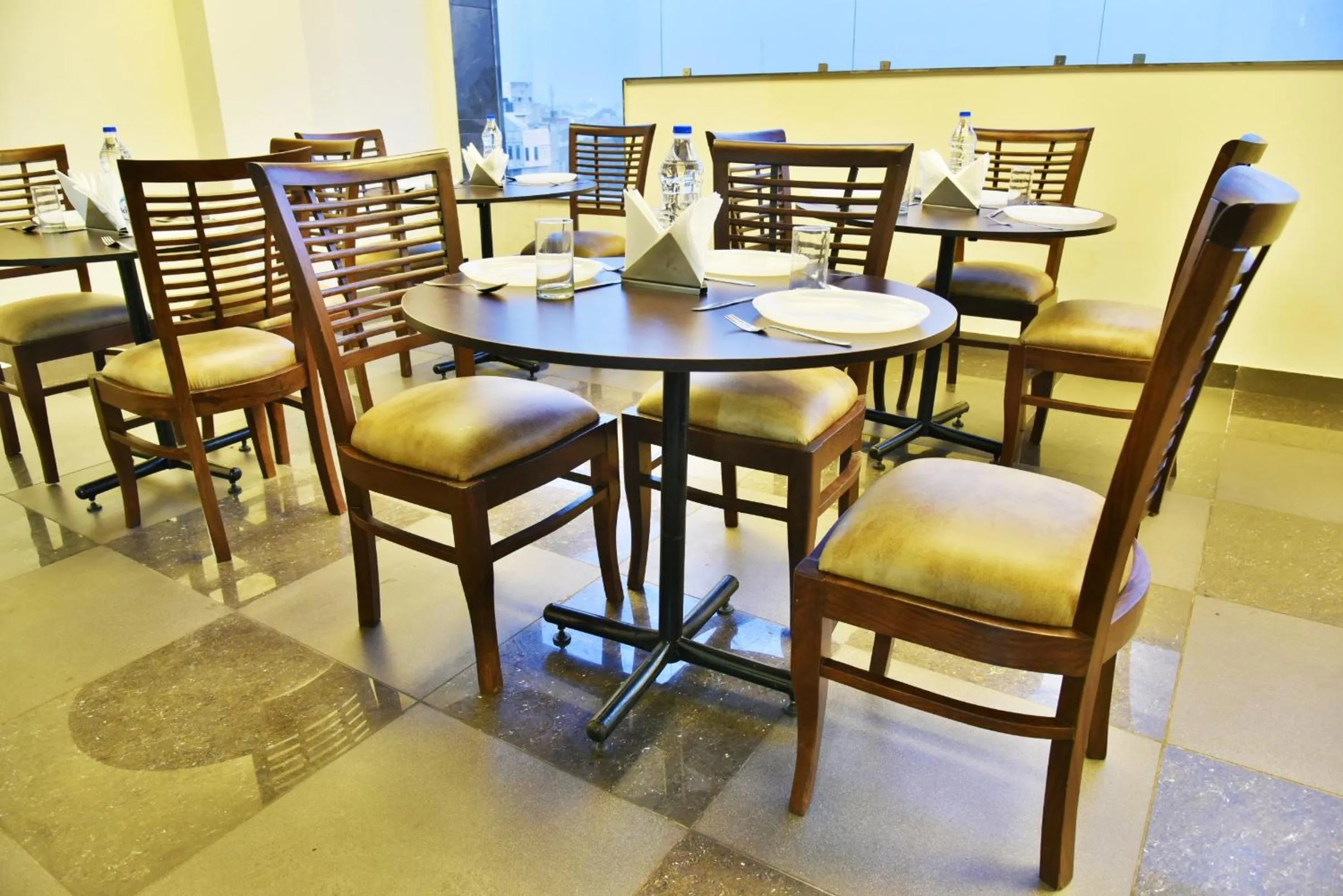 Restaurant/places to eat in Hotel Amritsar International 2 min walk from Amritsar Bus Stand