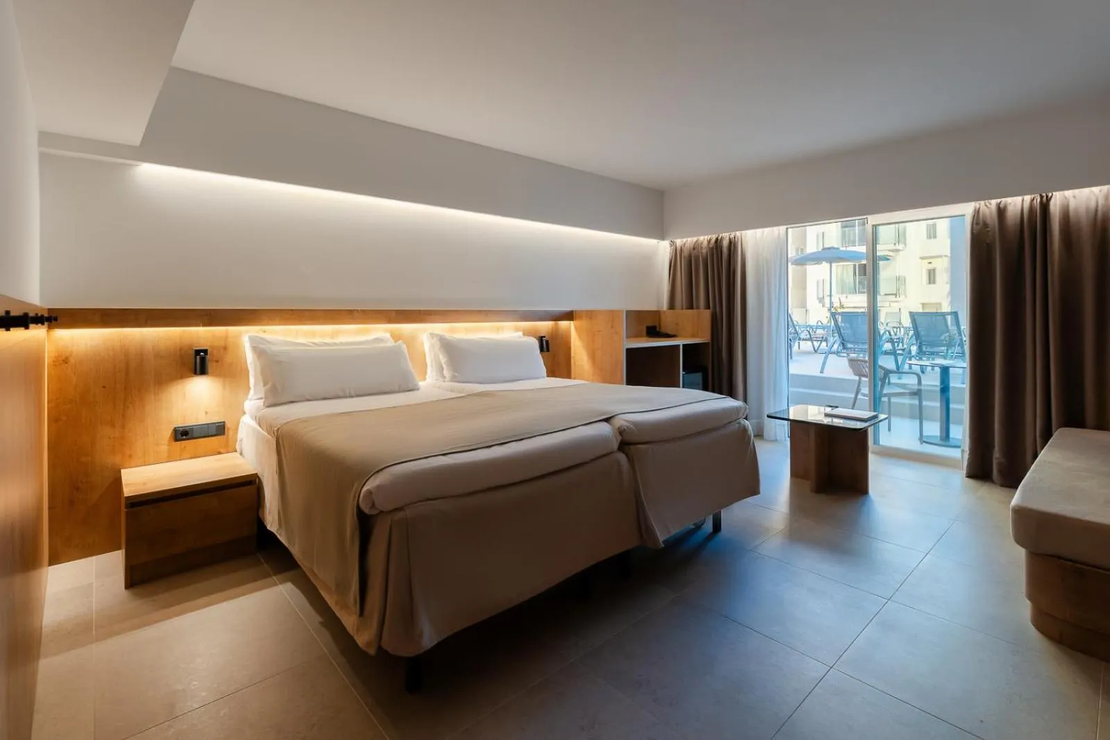 Bed in FERGUS Style Palma Beach - Adults Only