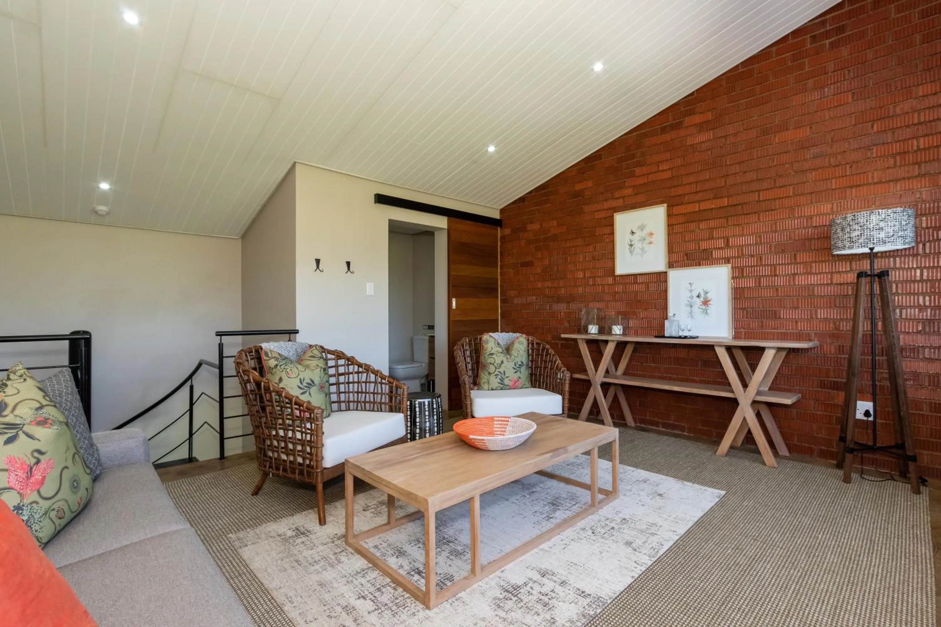 Living room in Dragonview Lodge