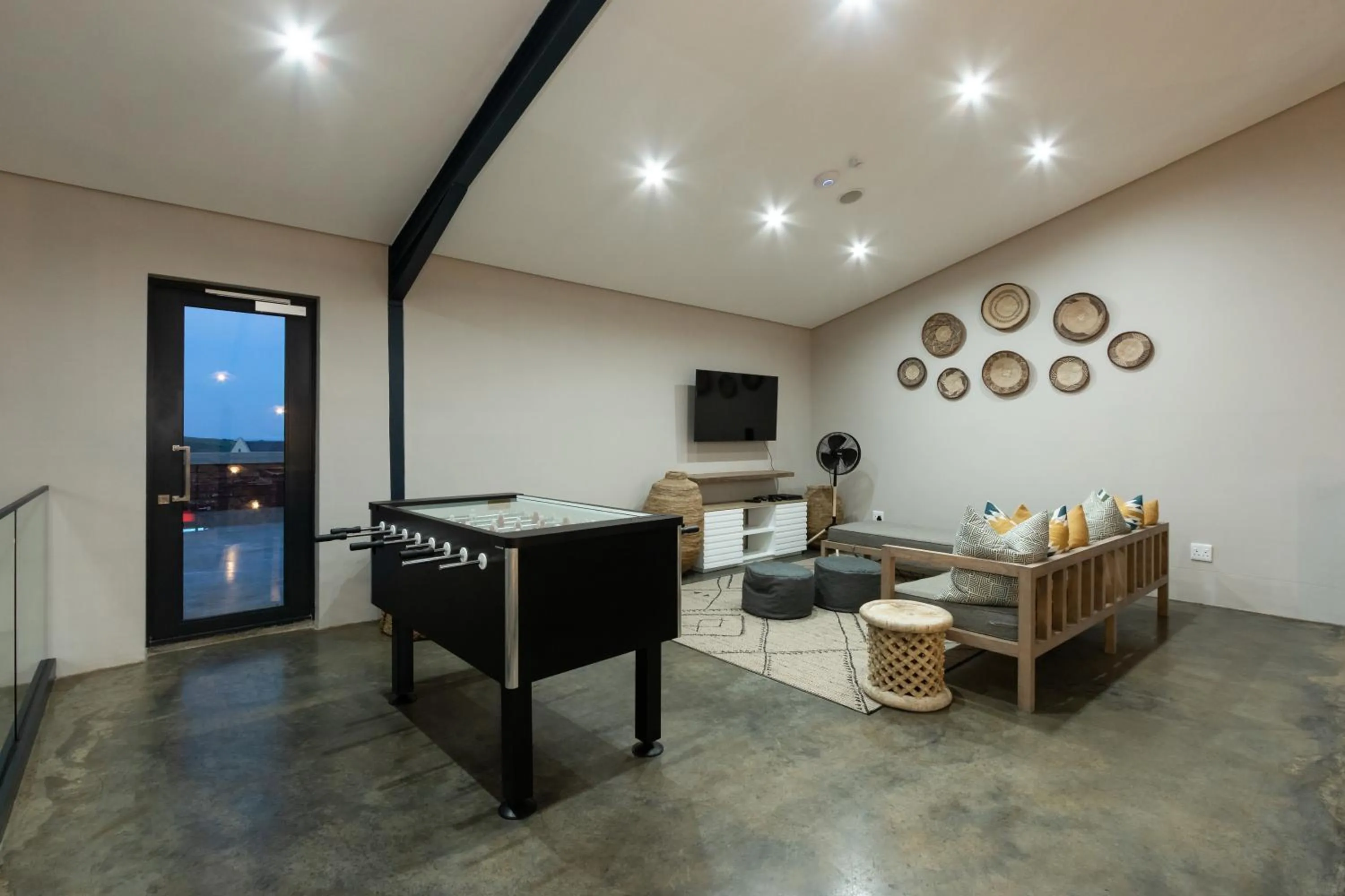 Game Room in Dragonview Lodge