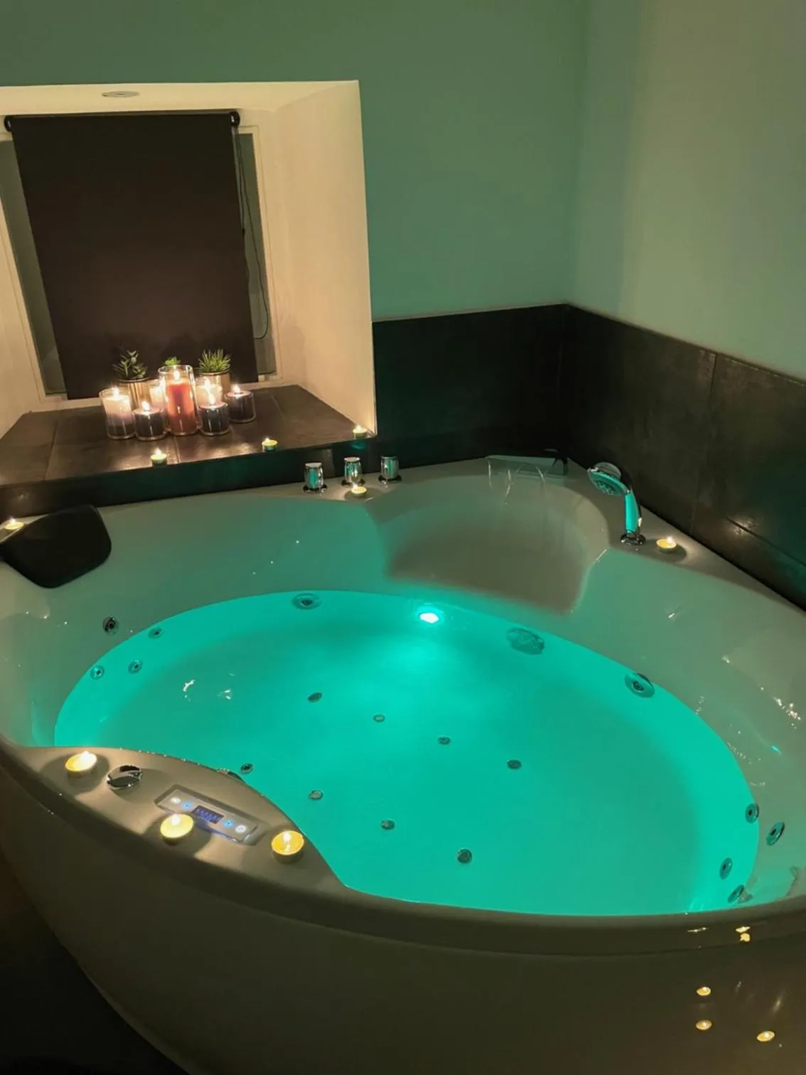 Hot Tub in Le Château d'Argens