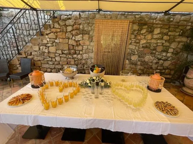 wedding in Le Château d'Argens