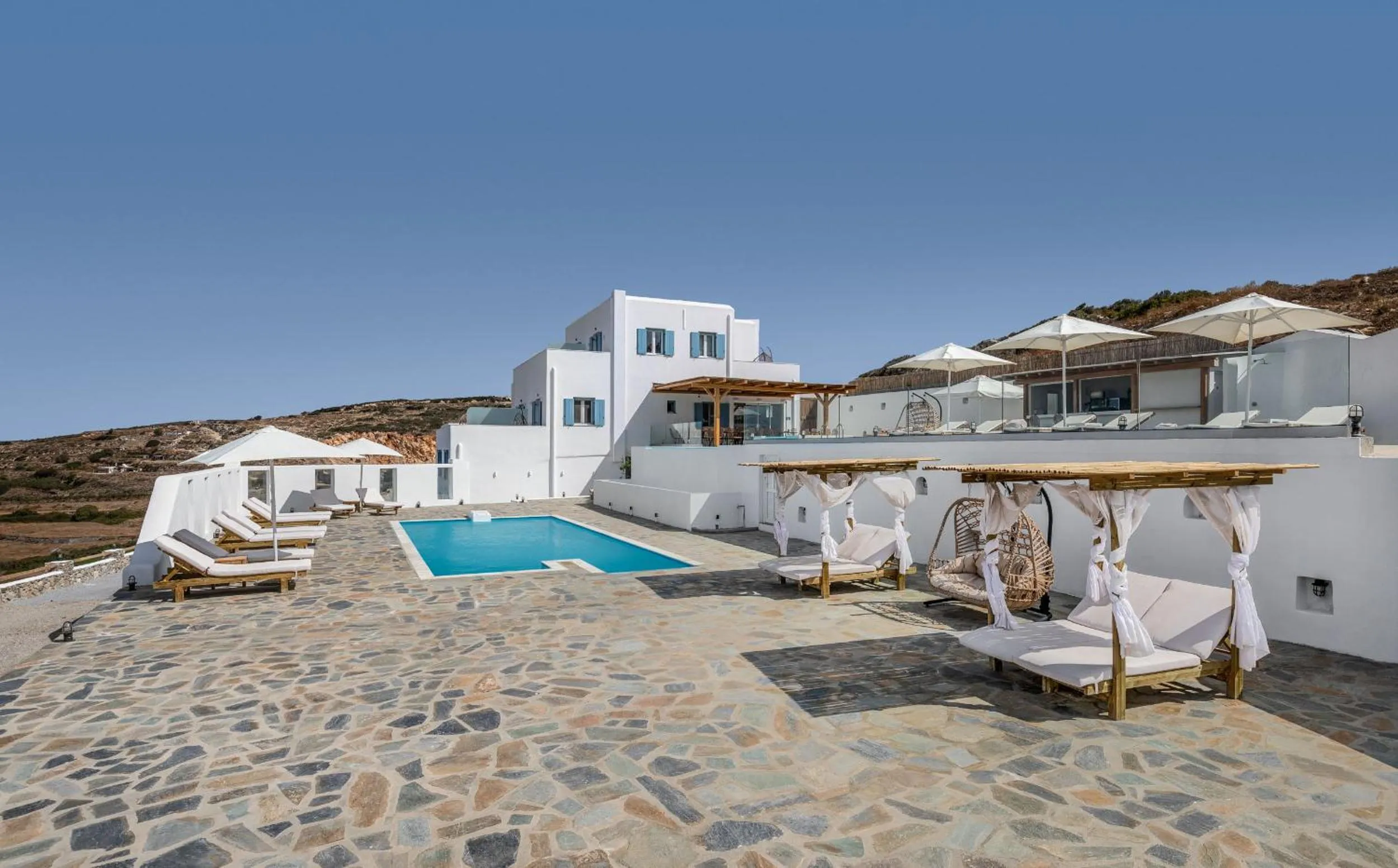 Property building in Mandilaras Village