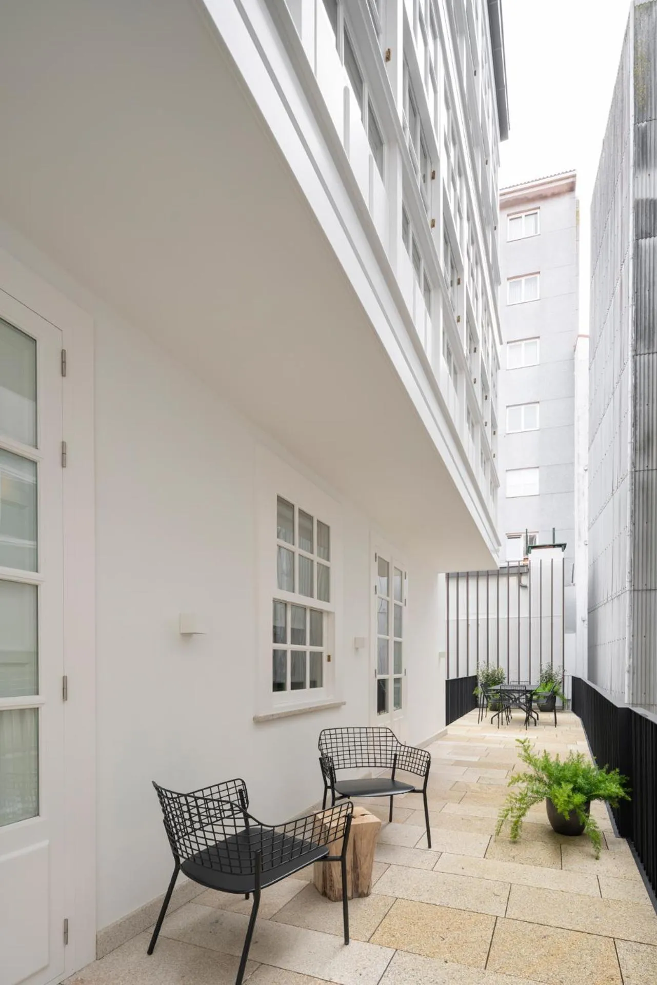 Balcony/Terrace in NORO Plaza