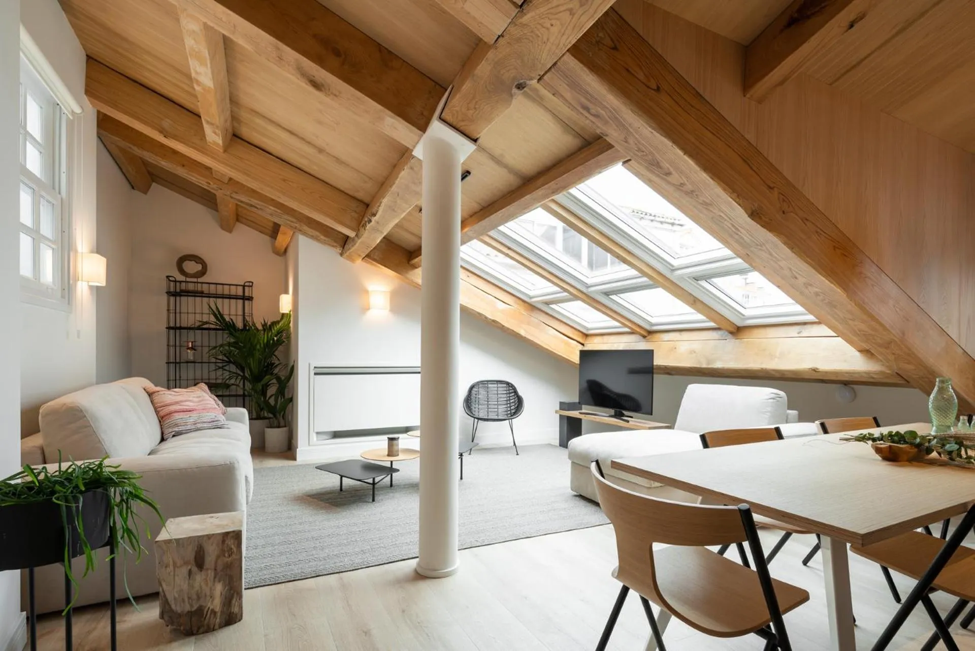 Seating area in NORO Plaza