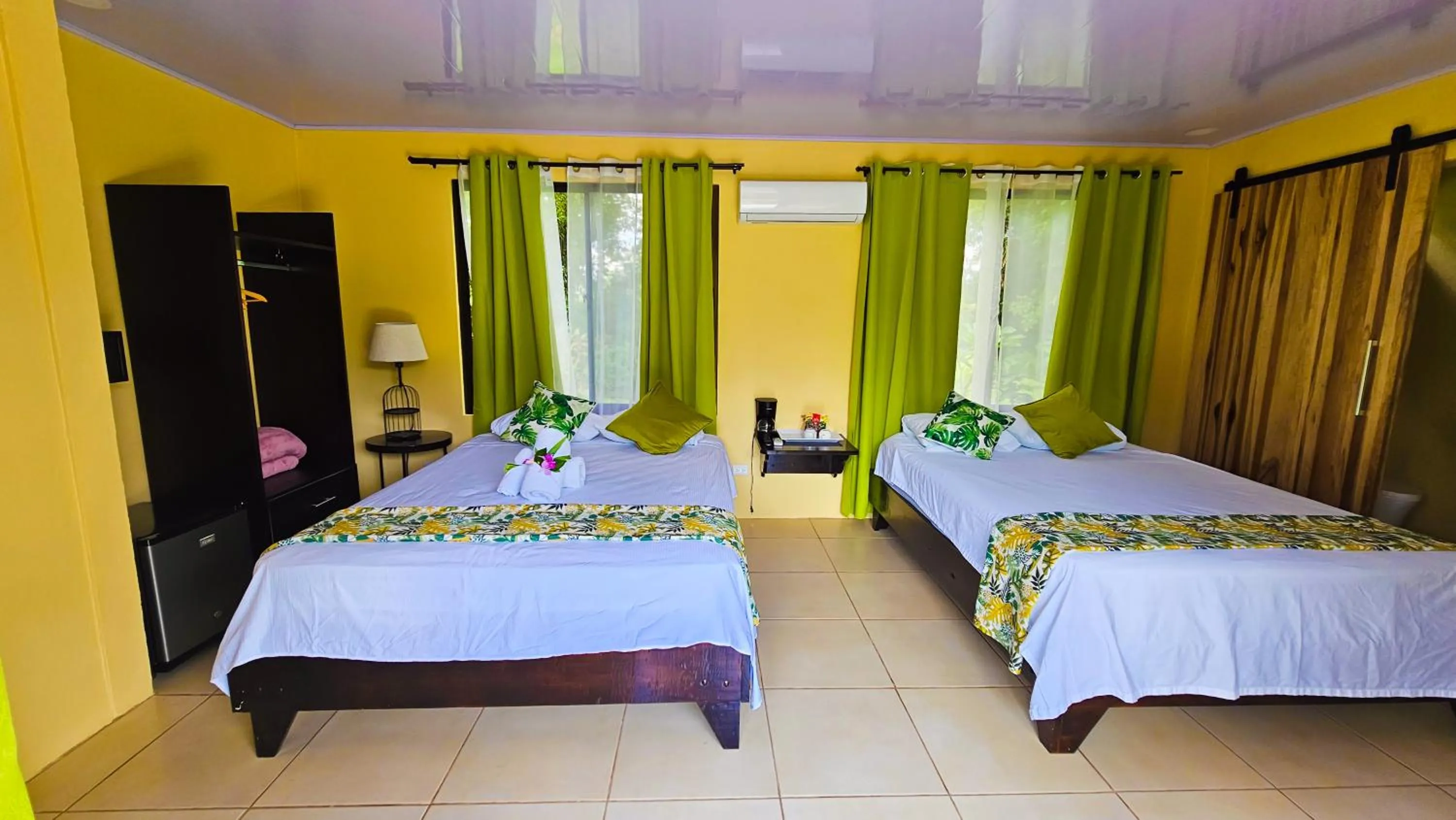 Bedroom, Bed in Confort Arenal