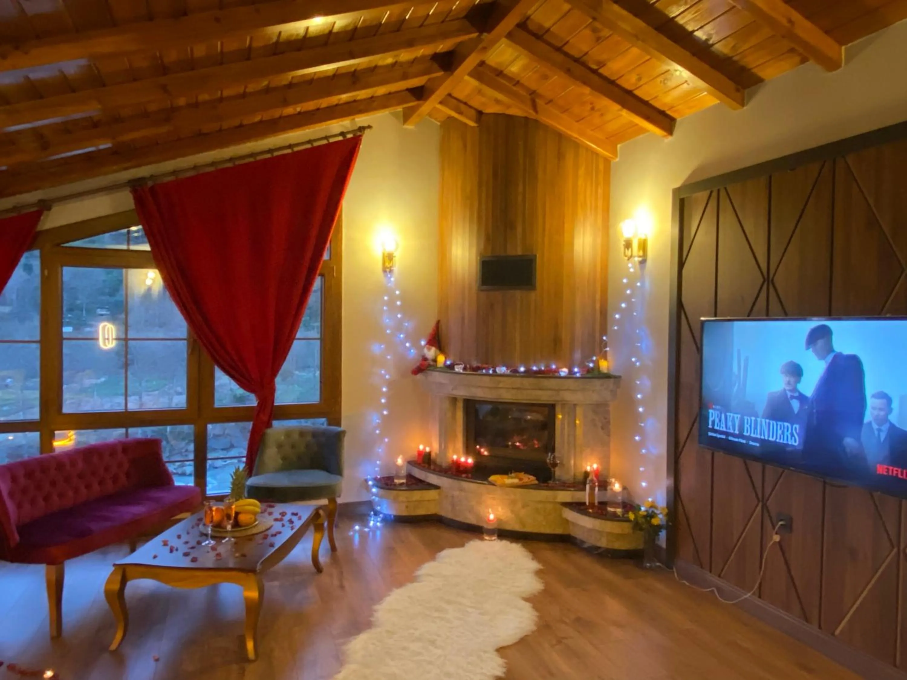 Decorative detail in River Didi Otel