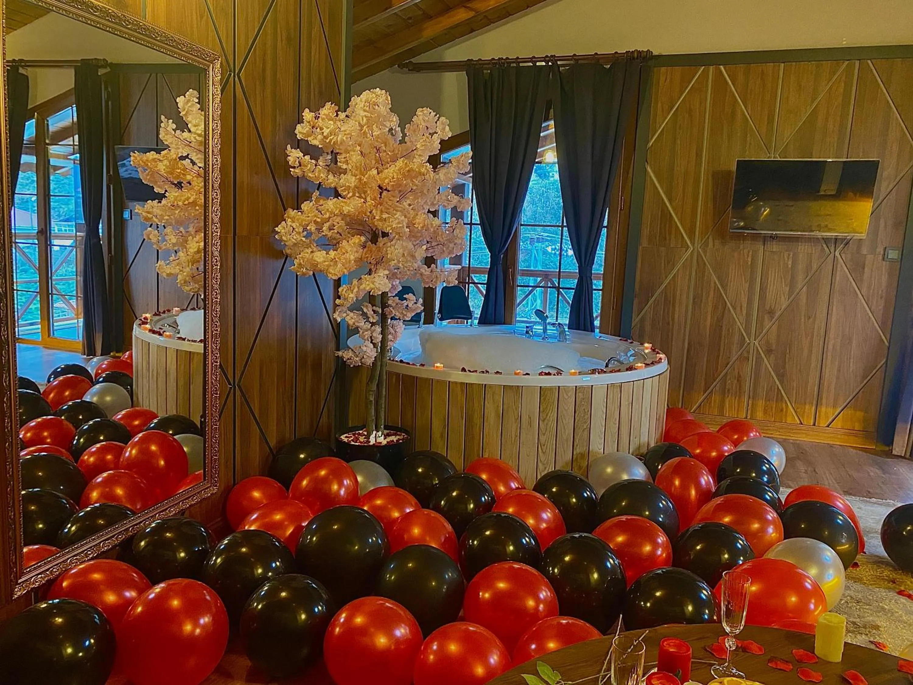 Decorative detail in River Didi Otel