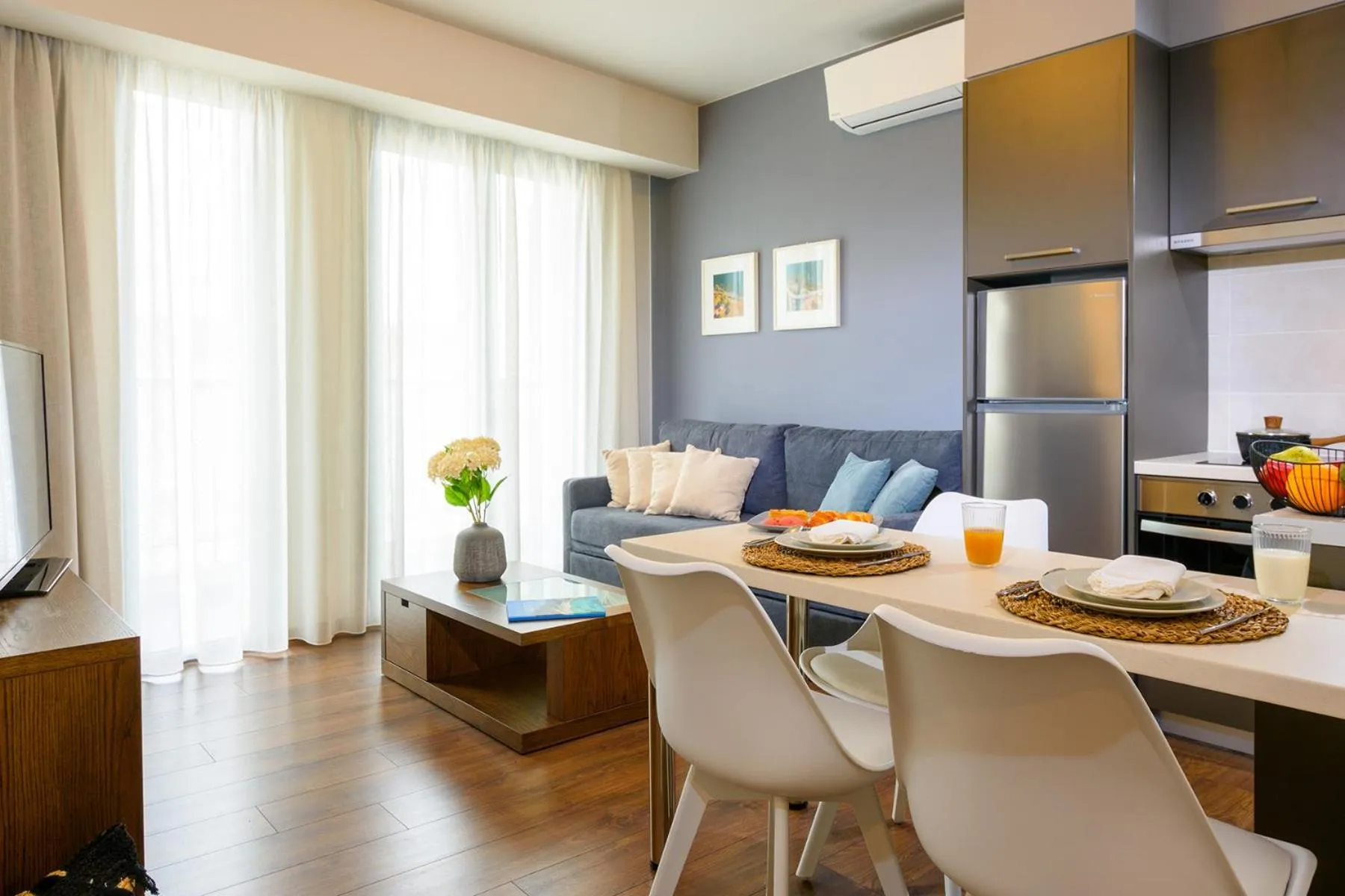 Kitchen or kitchenette in Elounda Colour Apartments