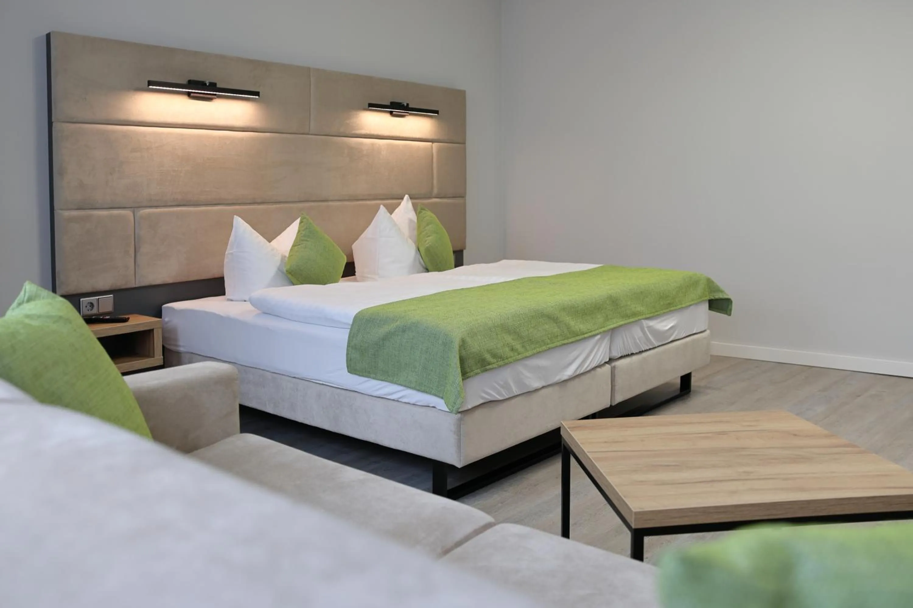 Photo of the whole room, Bed in Hotel und Restaurant Kranichsberg